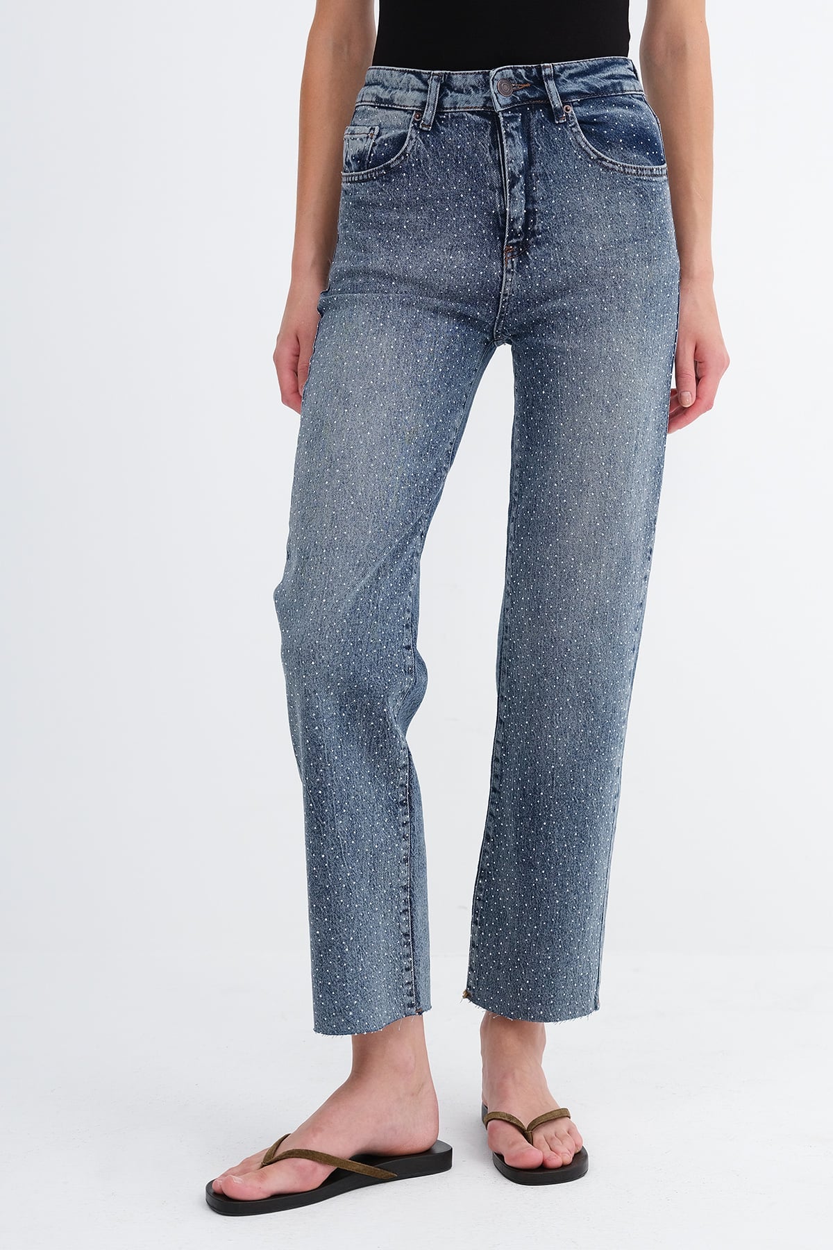 Cold-Blue_Embellished-Jeans-addax