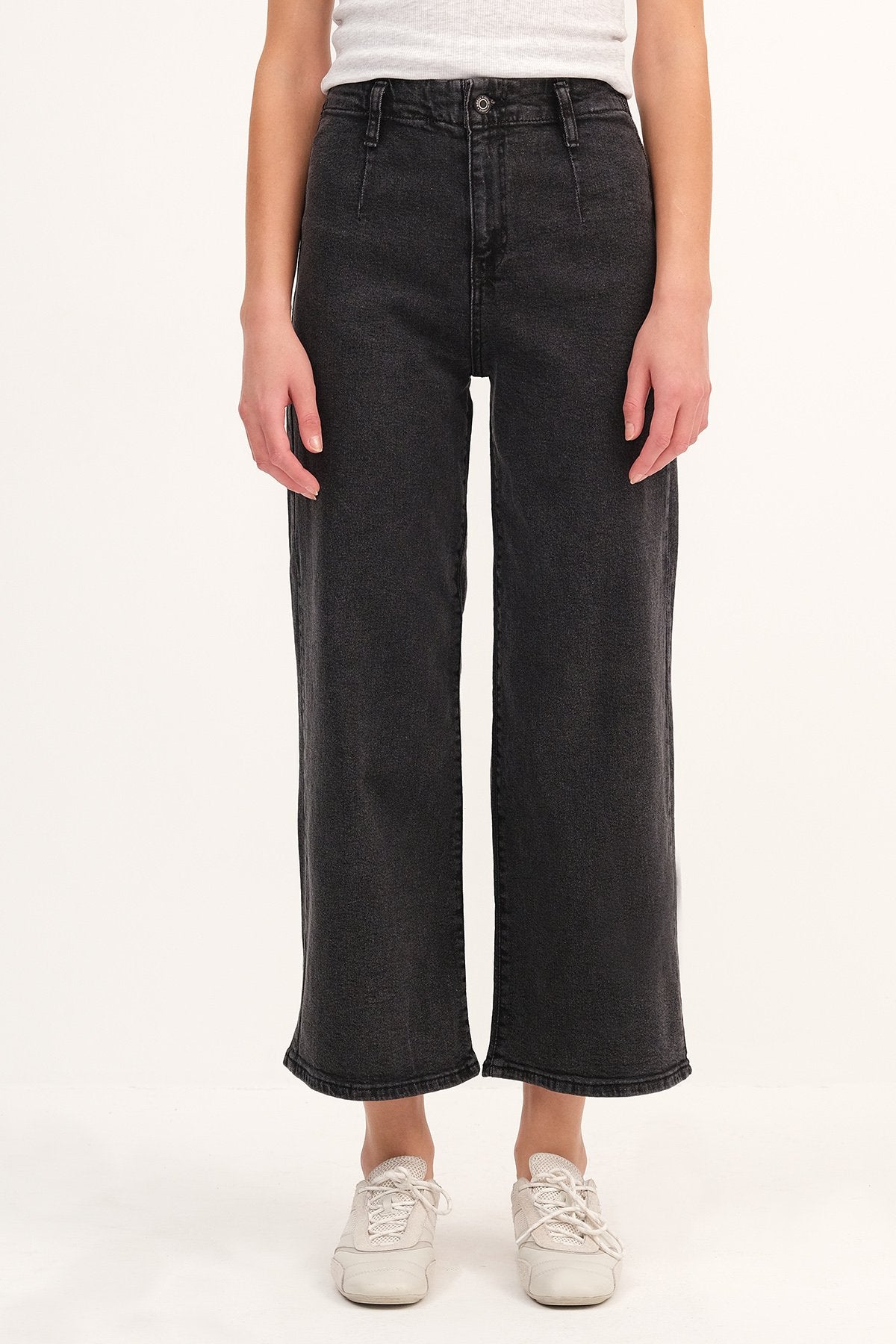 Charcoal_Wide-Leg-Jeans-addax