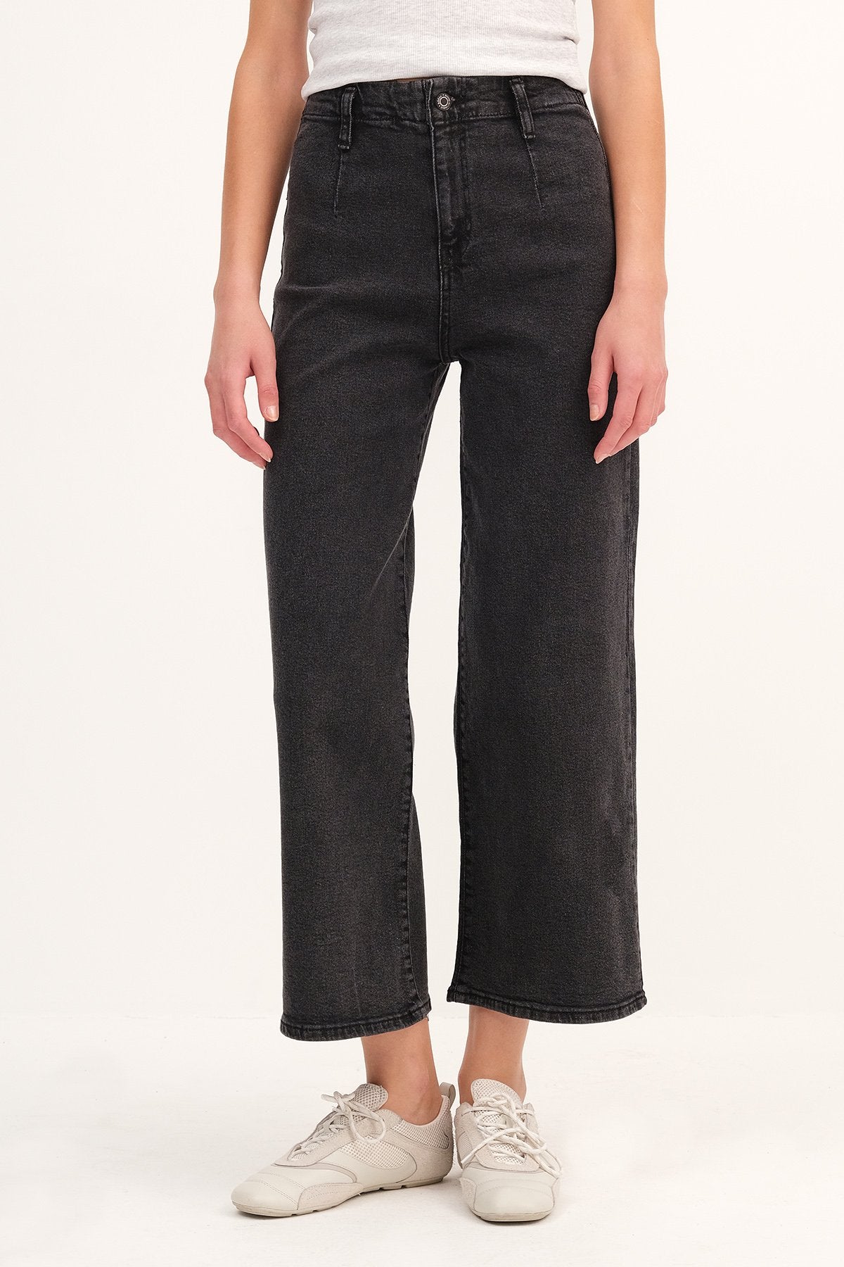 Charcoal_Wide-Leg-Jeans-addax