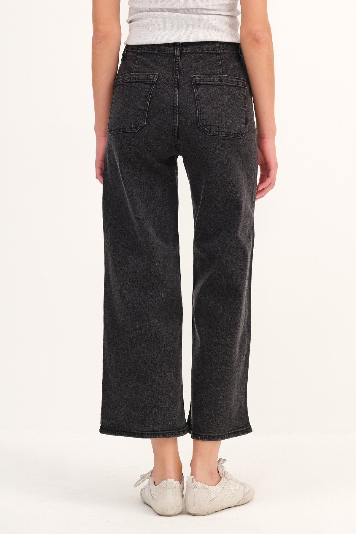 Charcoal_Wide-Leg-Jeans-addax