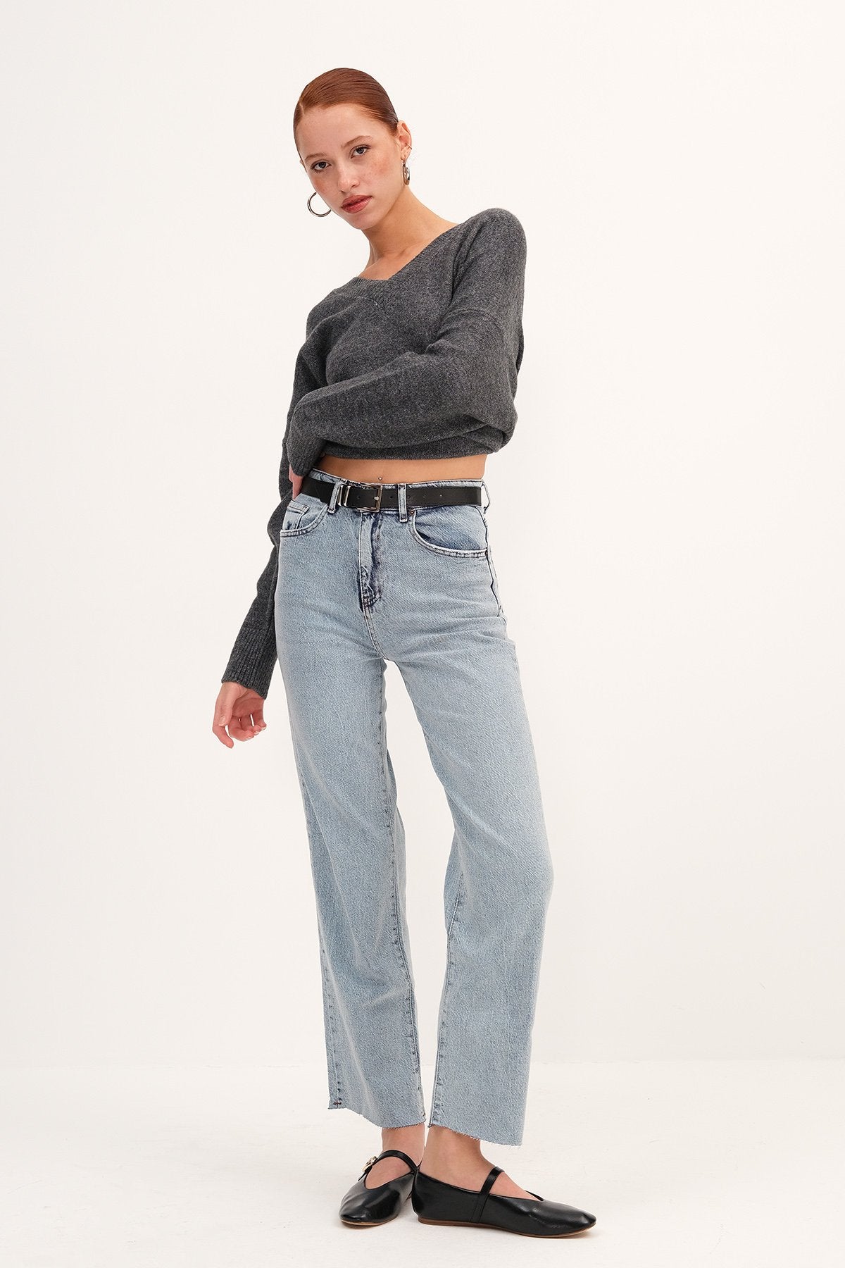 Acid-Wash_Straight-Leg-Jeans-with-Belt-addax