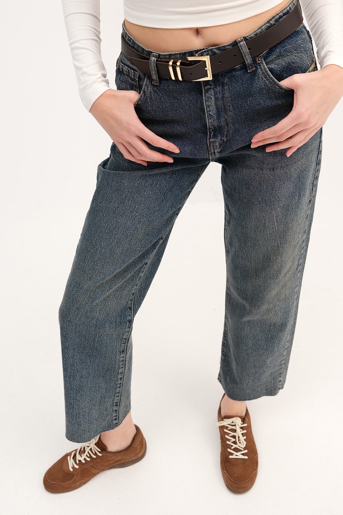 Green---Tint_Straight-Leg-Jeans-with-Belt-addax