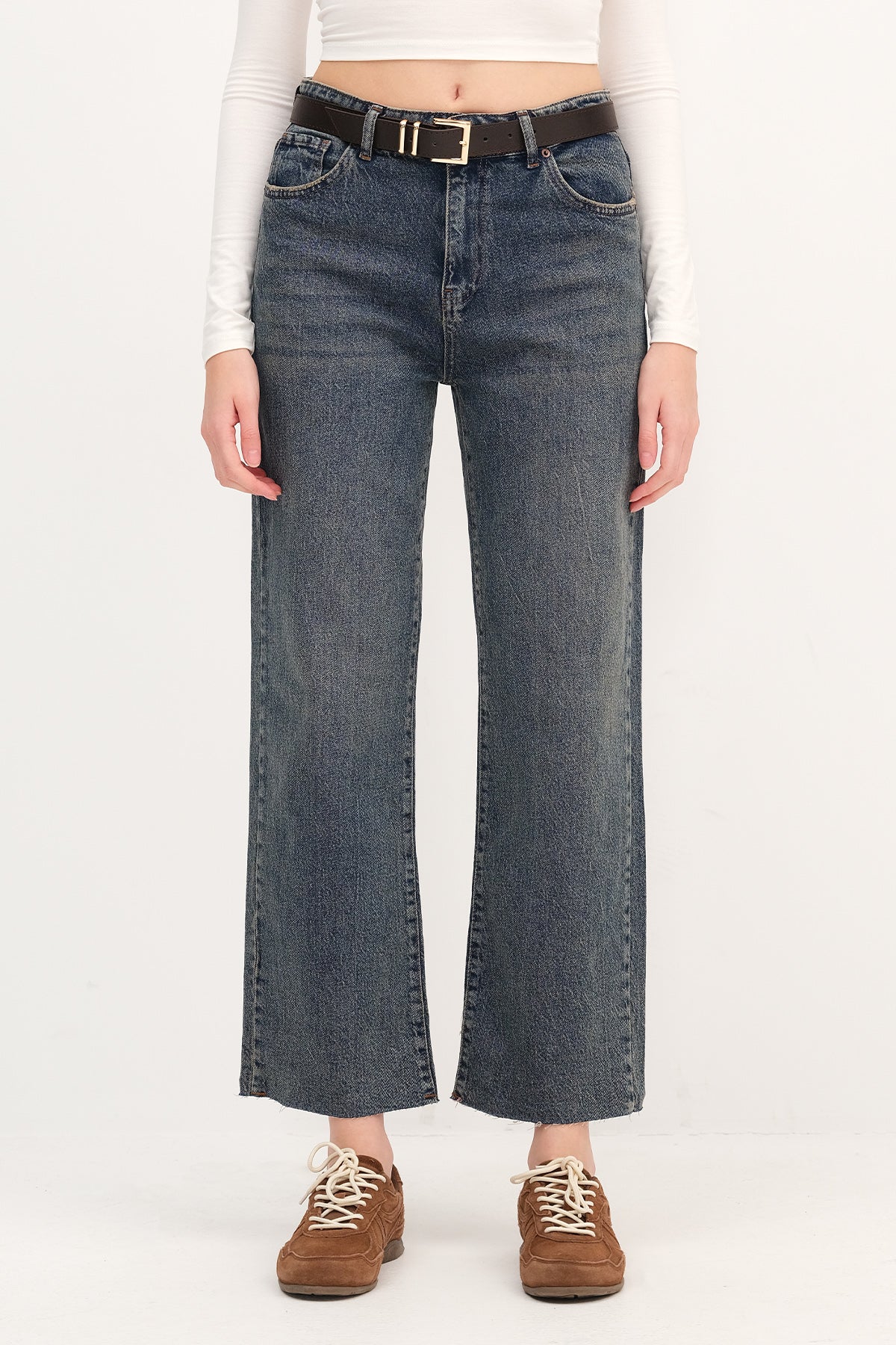 Green---Tint_Straight-Leg-Jeans-with-Belt-addax