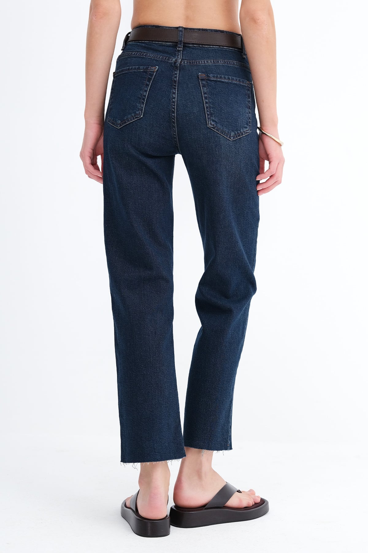 B.Tint_Straight-Leg-Jeans-with-Belt-addax