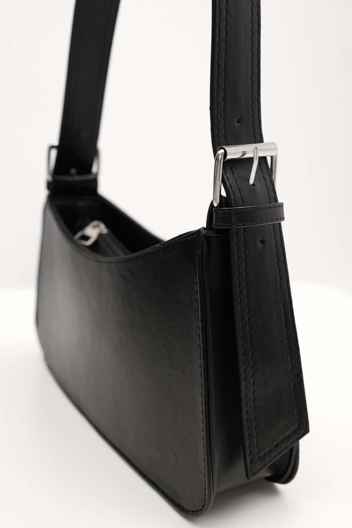 Black_Zippered-Hand-and-Shoulder-Bag-addax