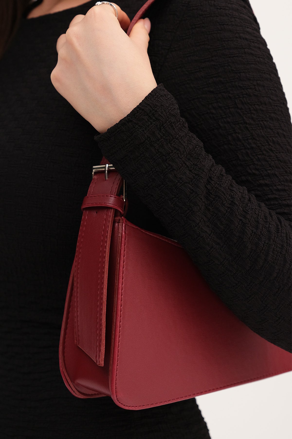 Burgundy_Zippered-Hand-and-Shoulder-Bag-addax
