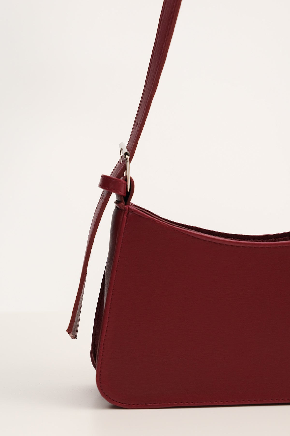 Burgundy_Zippered-Hand-and-Shoulder-Bag-addax