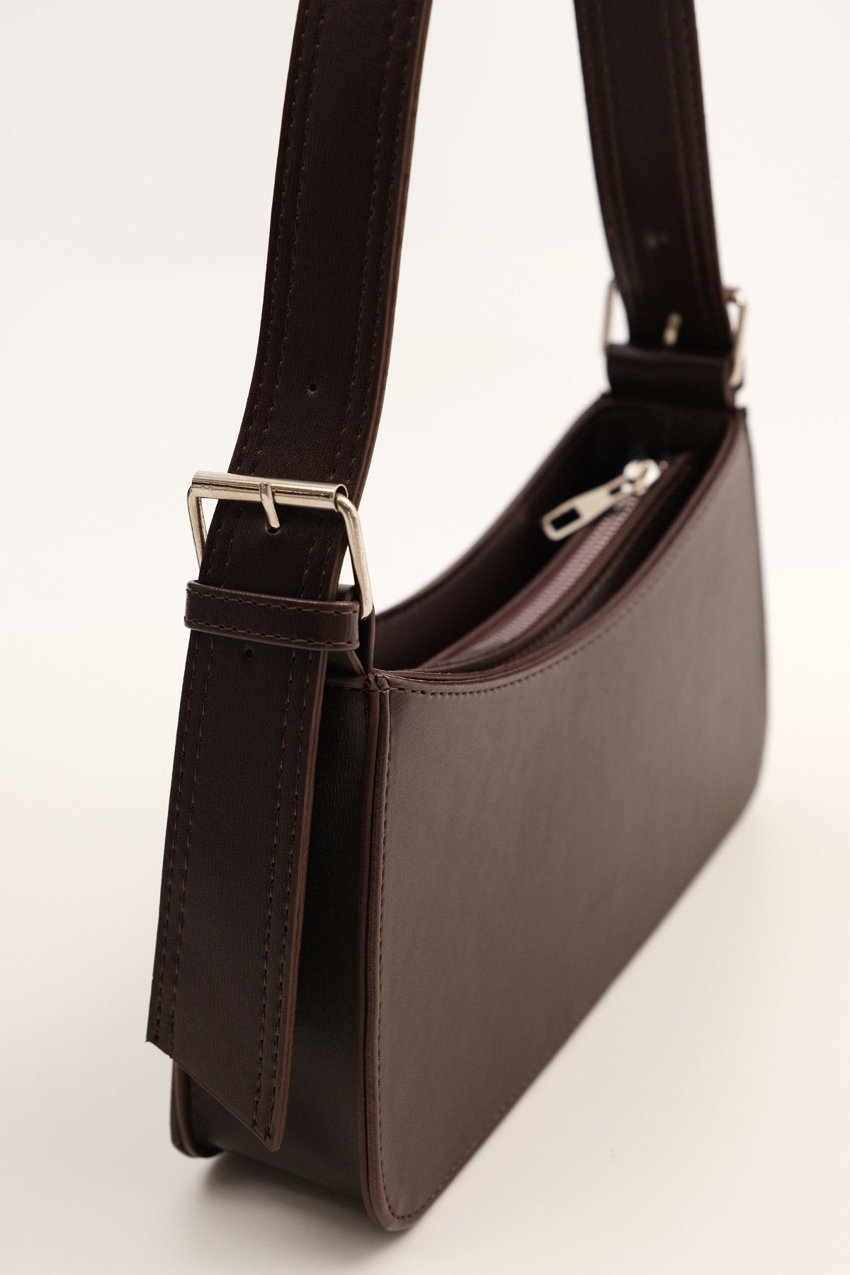 Bitter-Coffee_Zippered-Hand-and-Shoulder-Bag-addax
