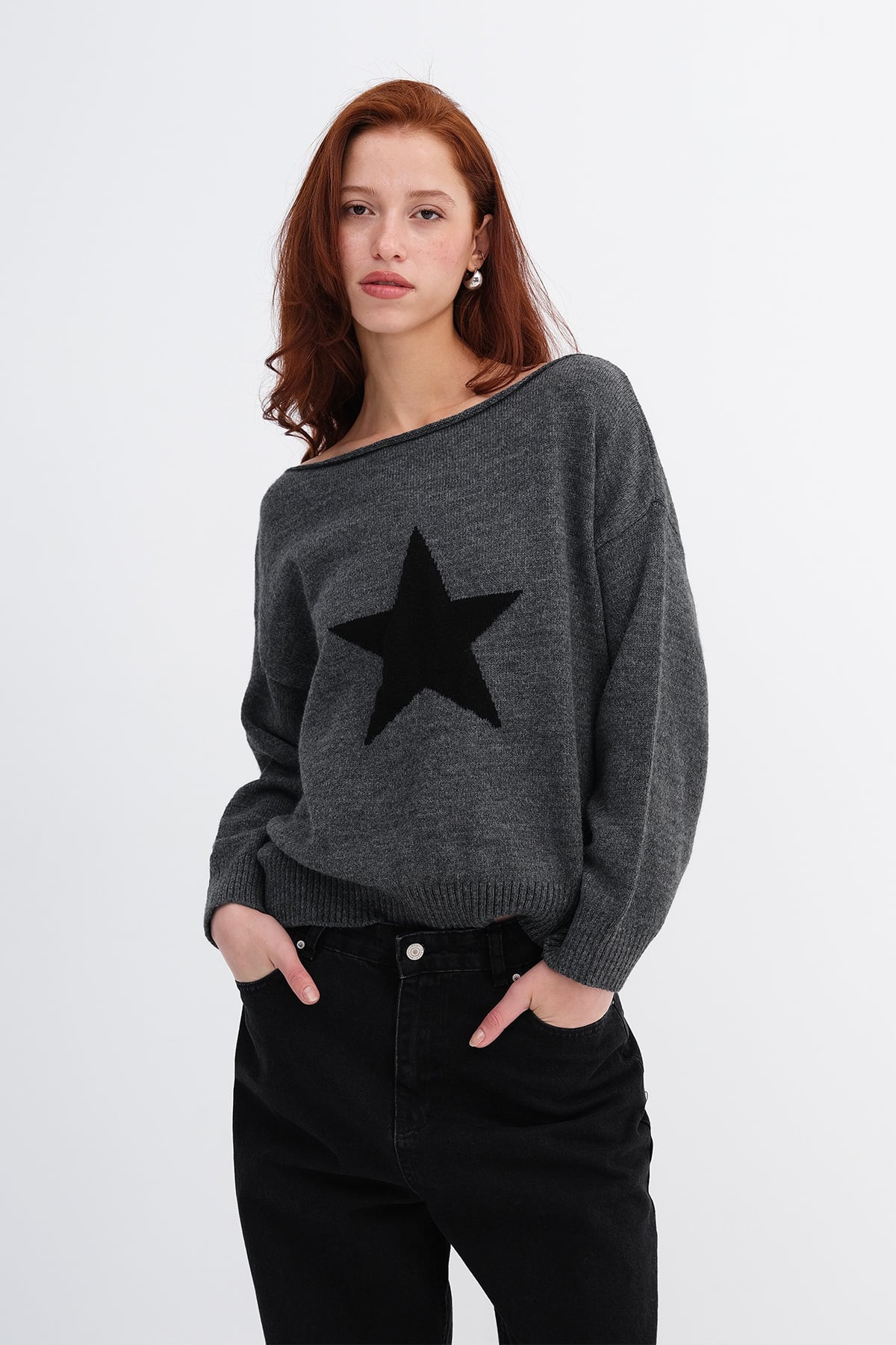 Charcoal_Star-Pattern-Knit-Sweater-addax