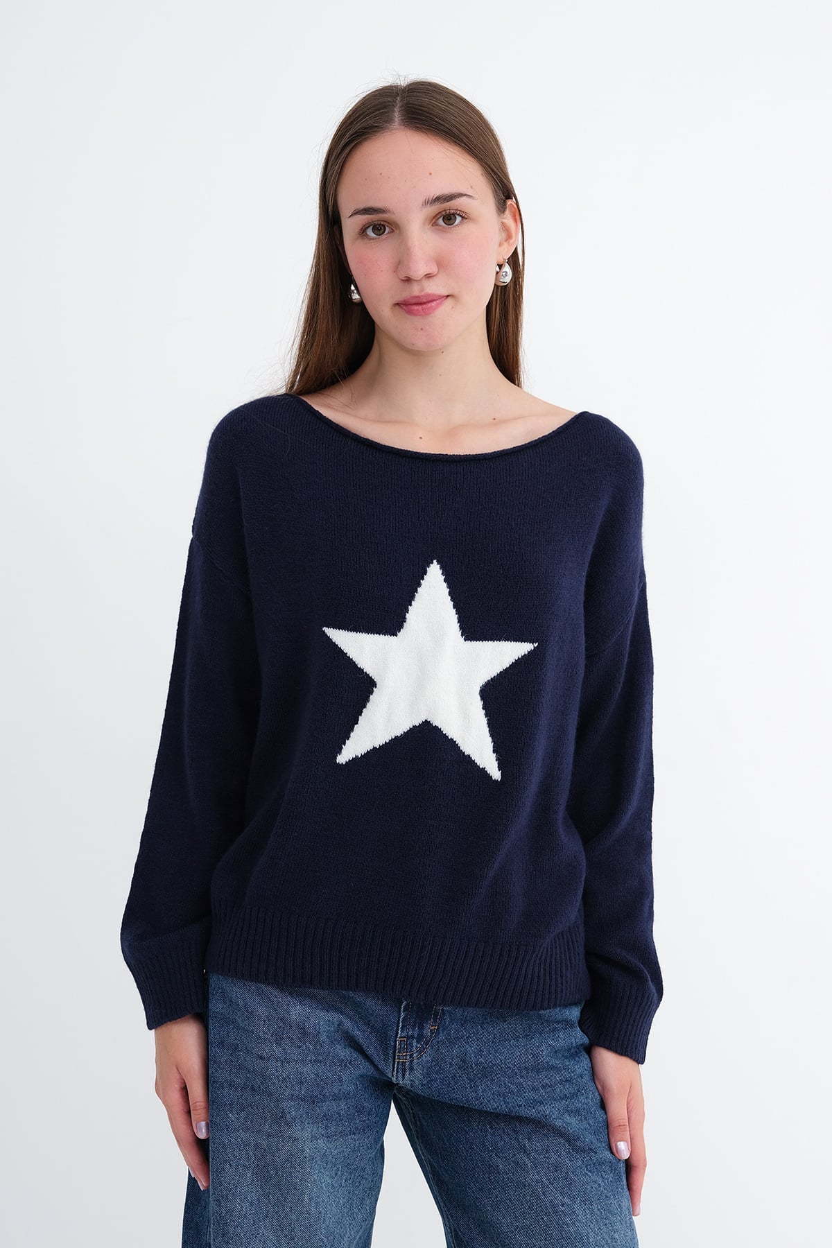Night-Blue---Ecru_Star-Pattern-Knit-Sweater-addax