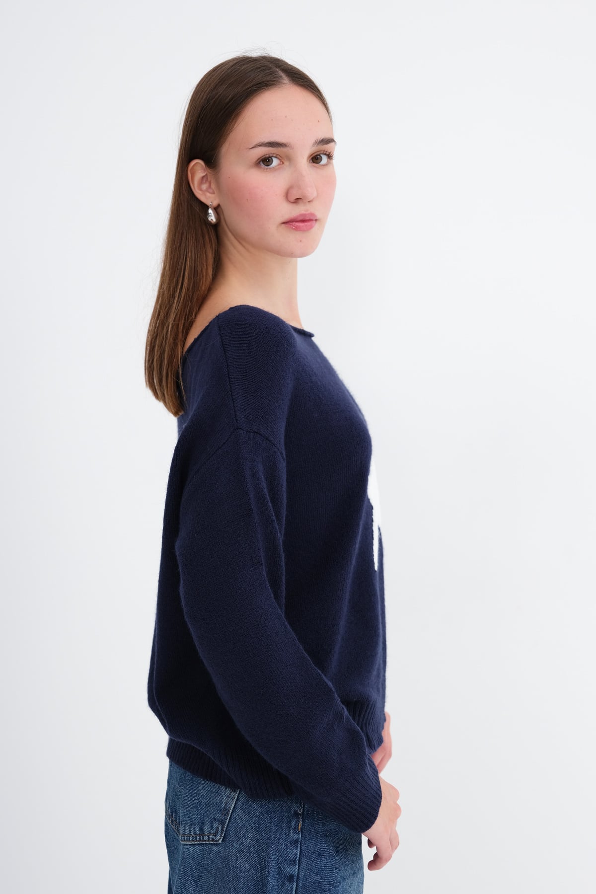 Night-Blue---Ecru_Star-Pattern-Knit-Sweater-addax