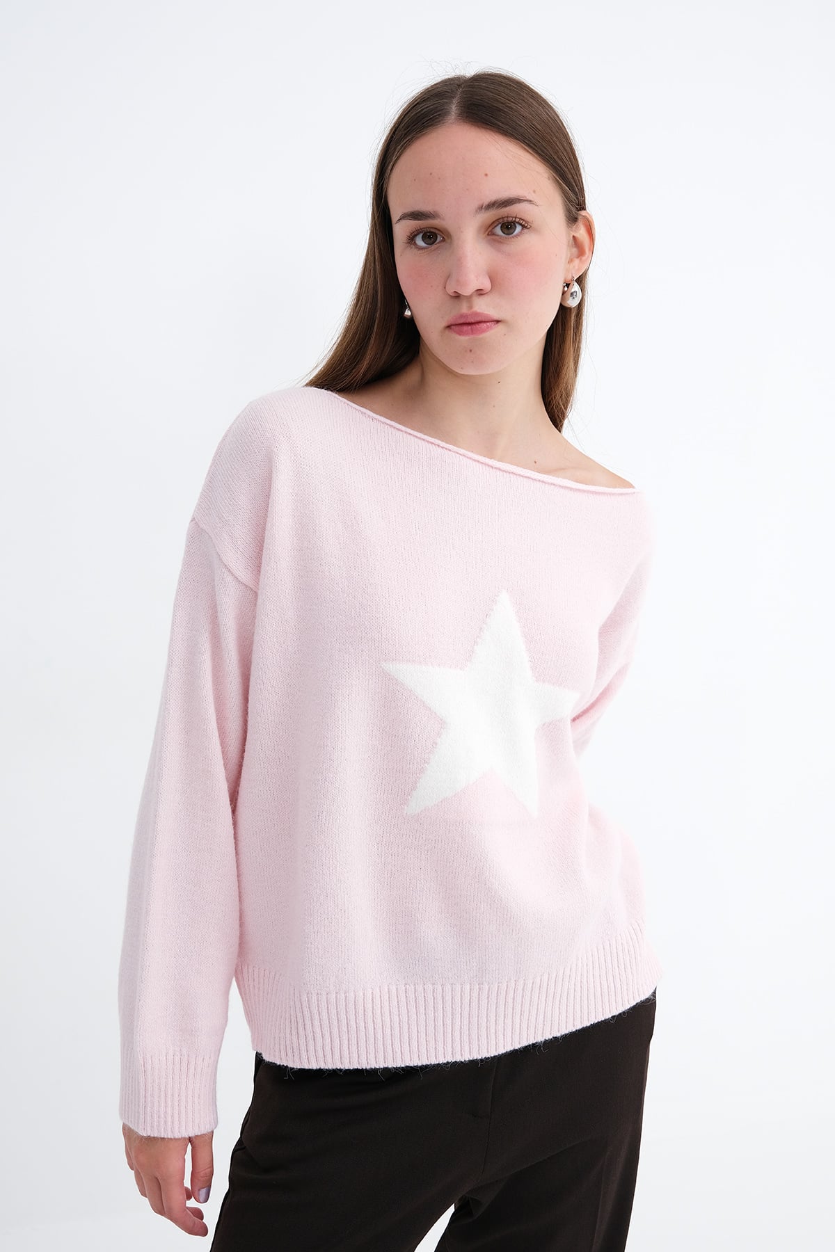 Lotus-Ecru_Star-Pattern-Knit-Sweater-addax