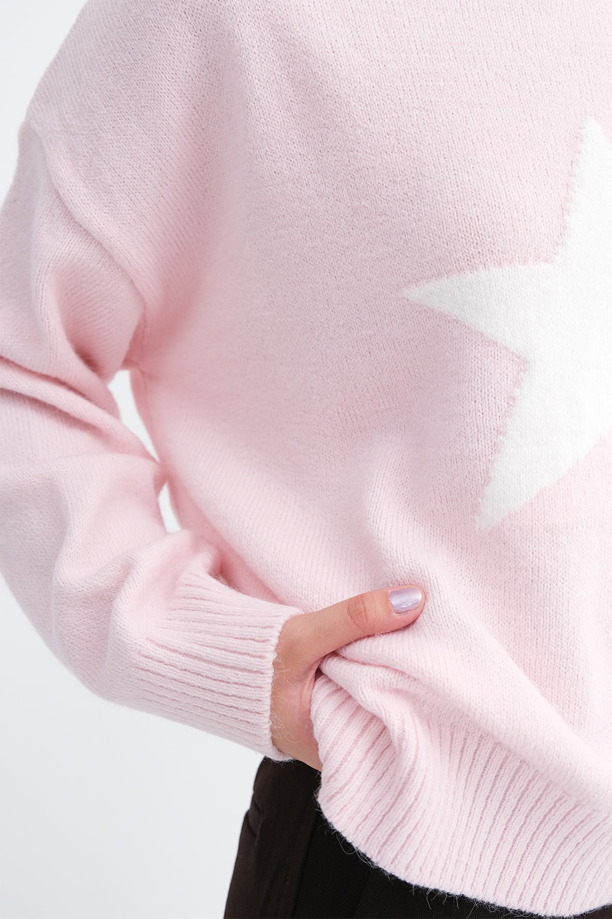 Lotus-Ecru_Star-Pattern-Knit-Sweater-addax