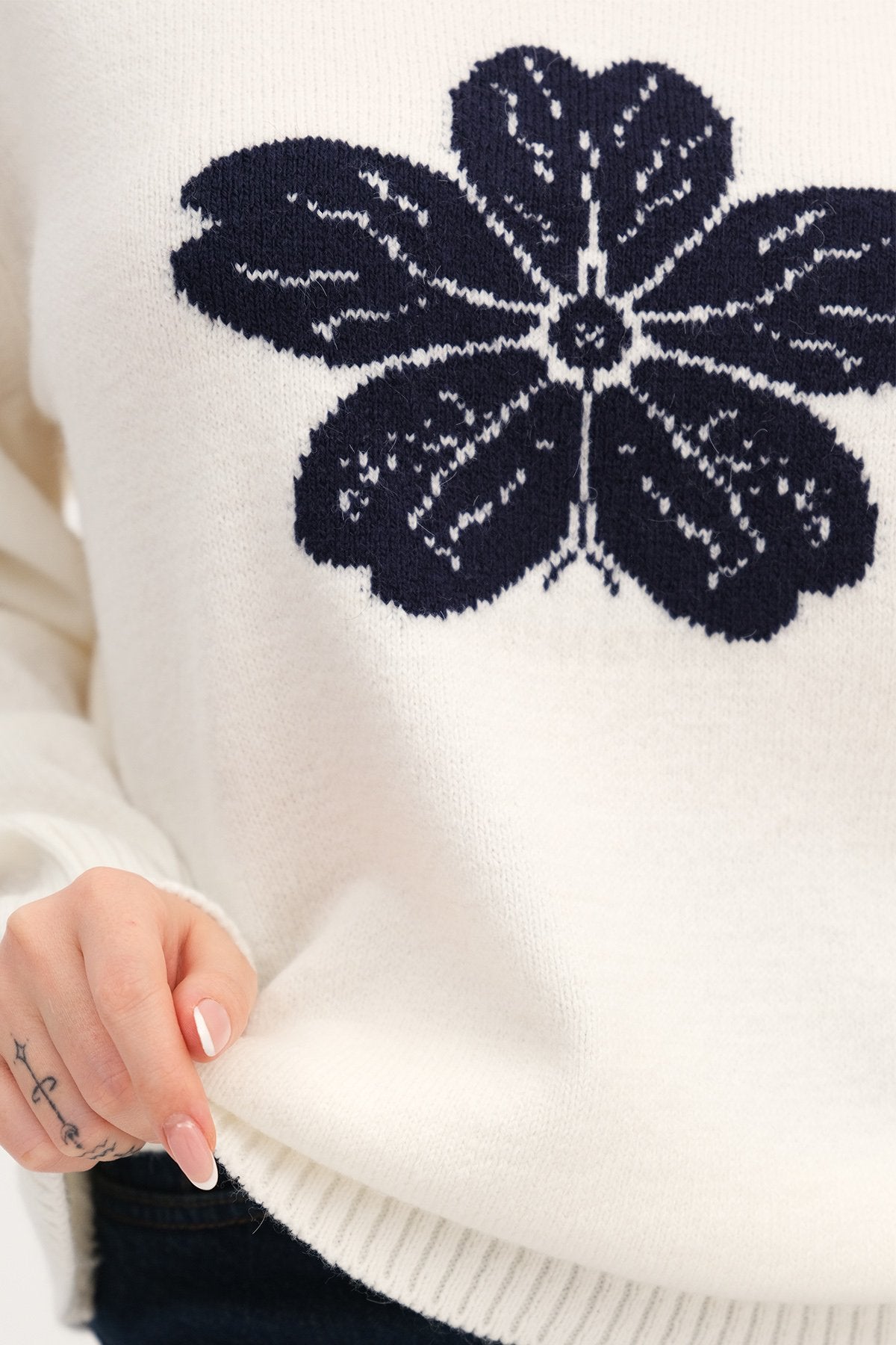Ecru_Boat-Neck-Floral-Knit-Sweater-addax