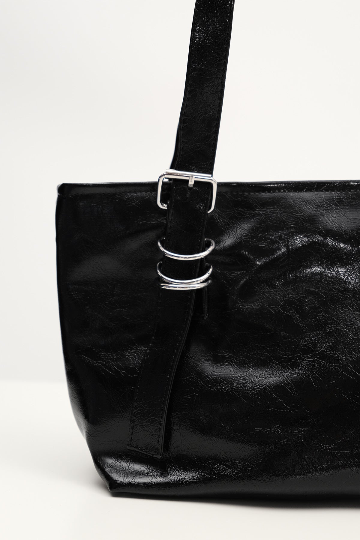 Black_Belt-Detail-Hand-Shoulder-Bag-addax