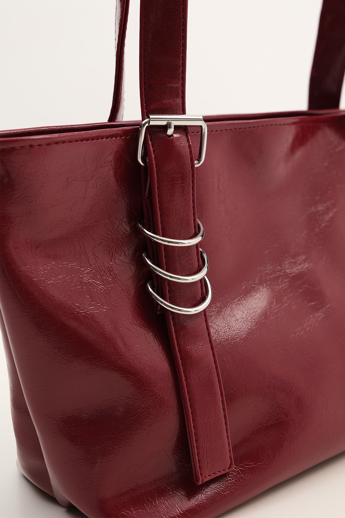 Burgundy_Belt-Detail-Hand-Shoulder-Bag-addax