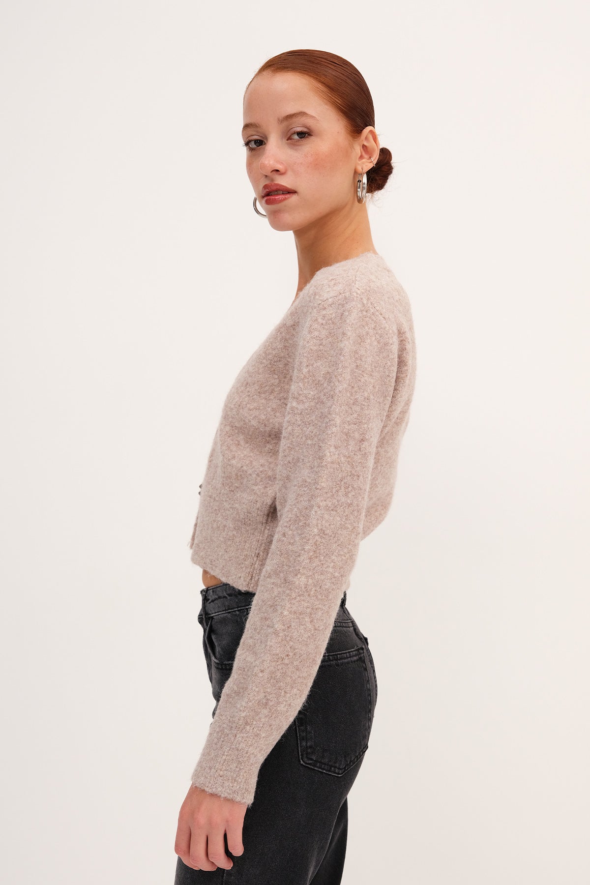 Mink_V-Neck-Buttoned-Knit-Cardigan-addax