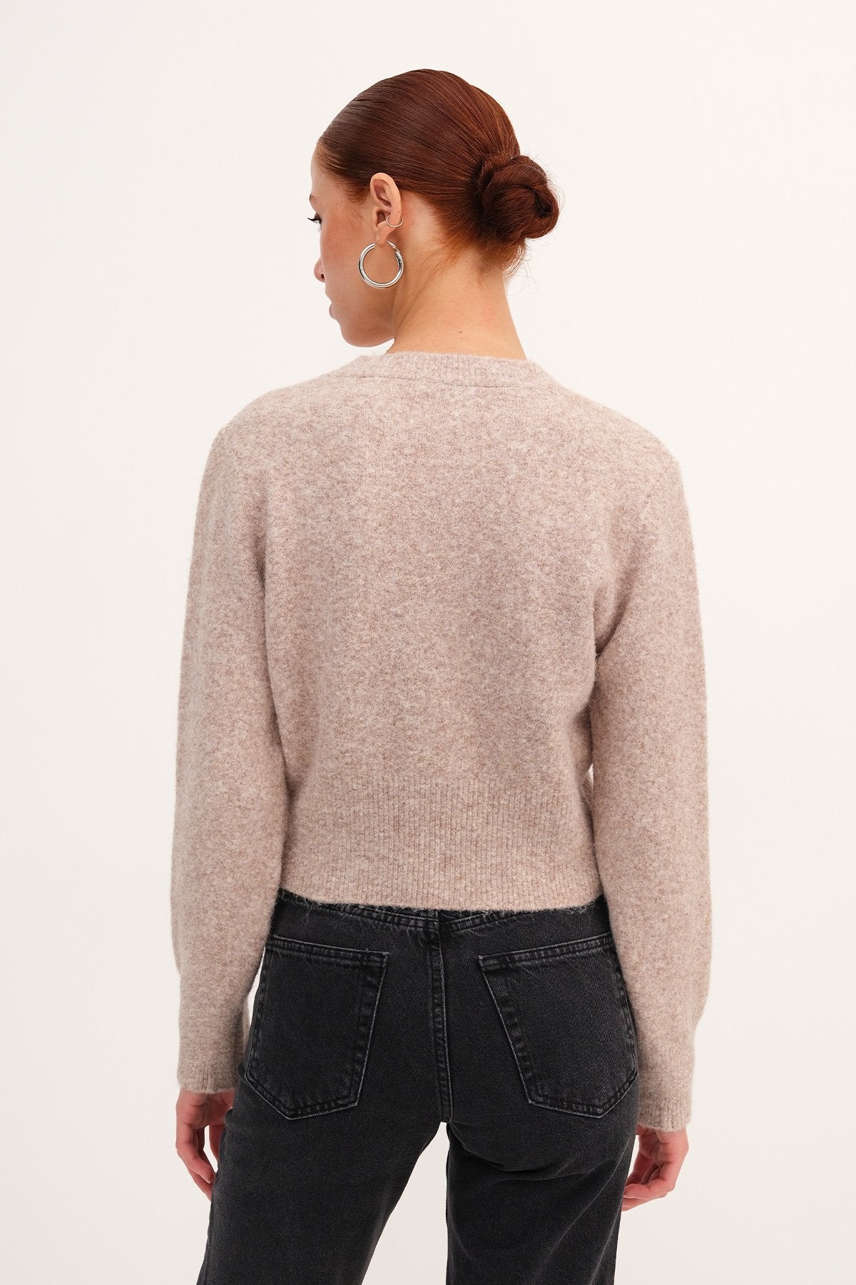 Mink_V-Neck-Buttoned-Knit-Cardigan-addax