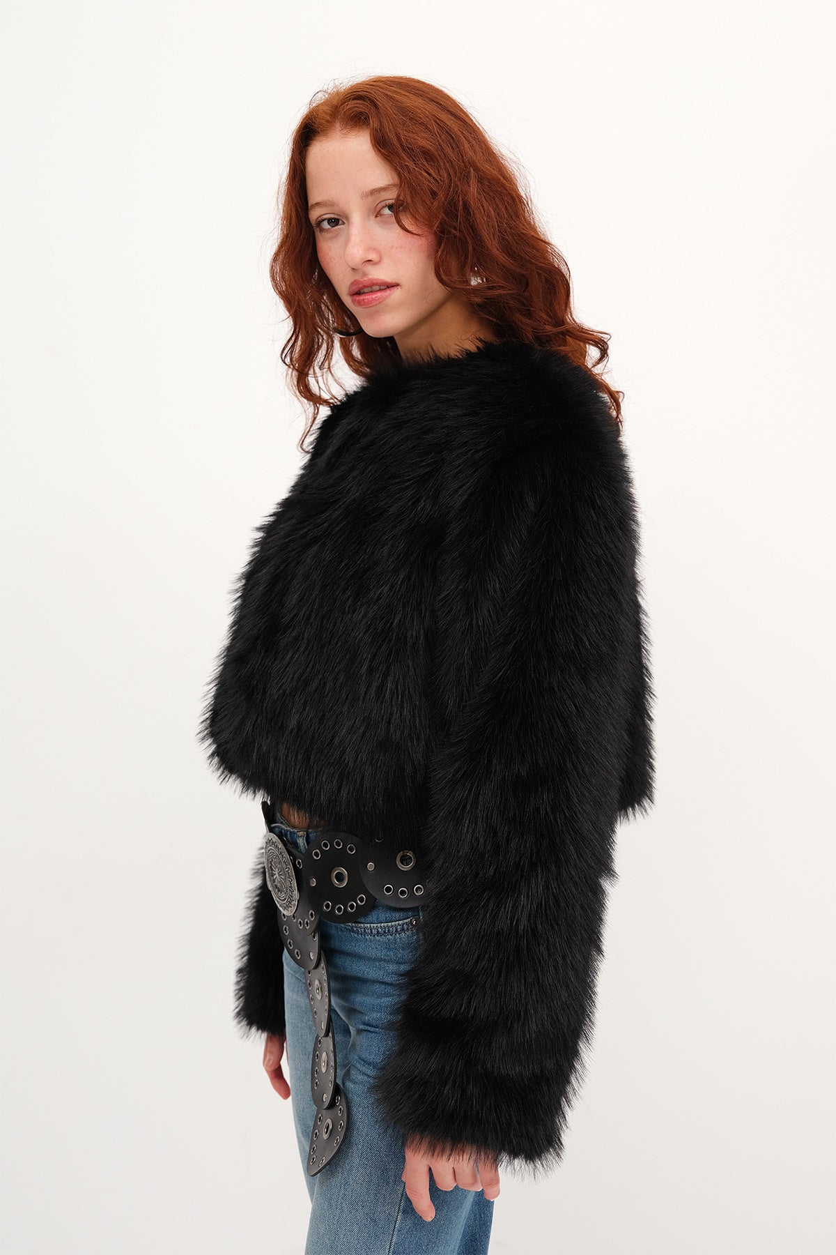 Black_Short-Faux-Fur-Coat-addax