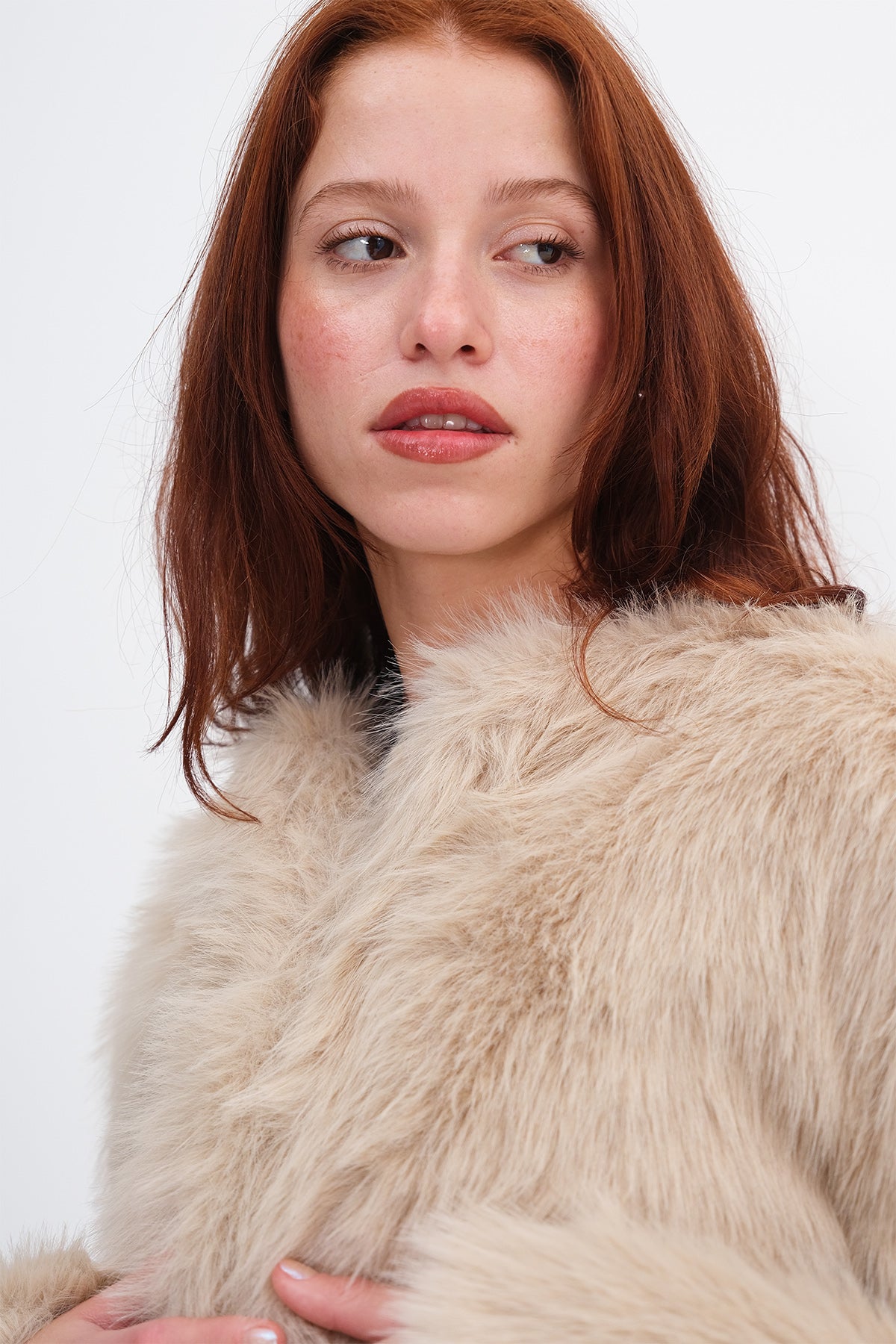 Beige_Short-Faux-Fur-Coat-addax
