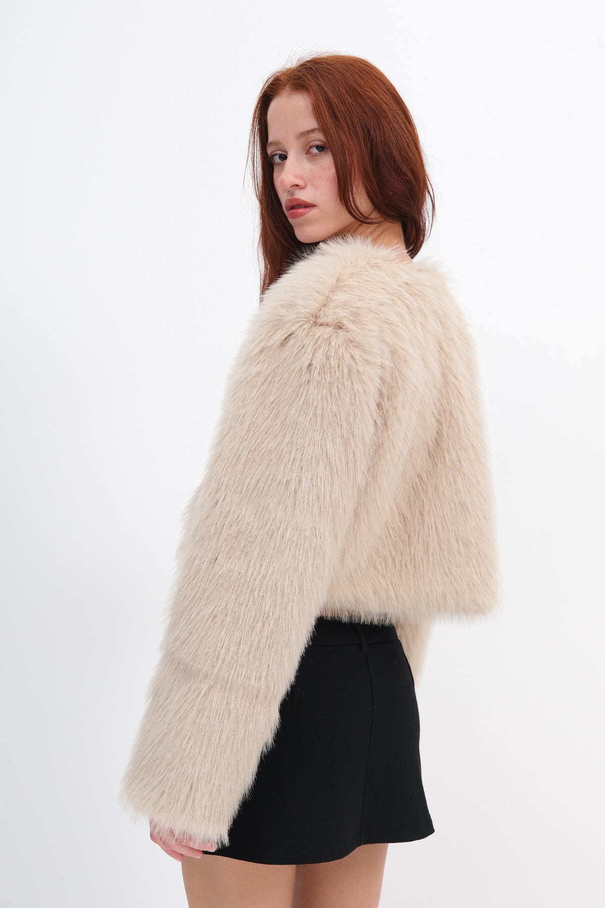Beige_Short-Faux-Fur-Coat-addax