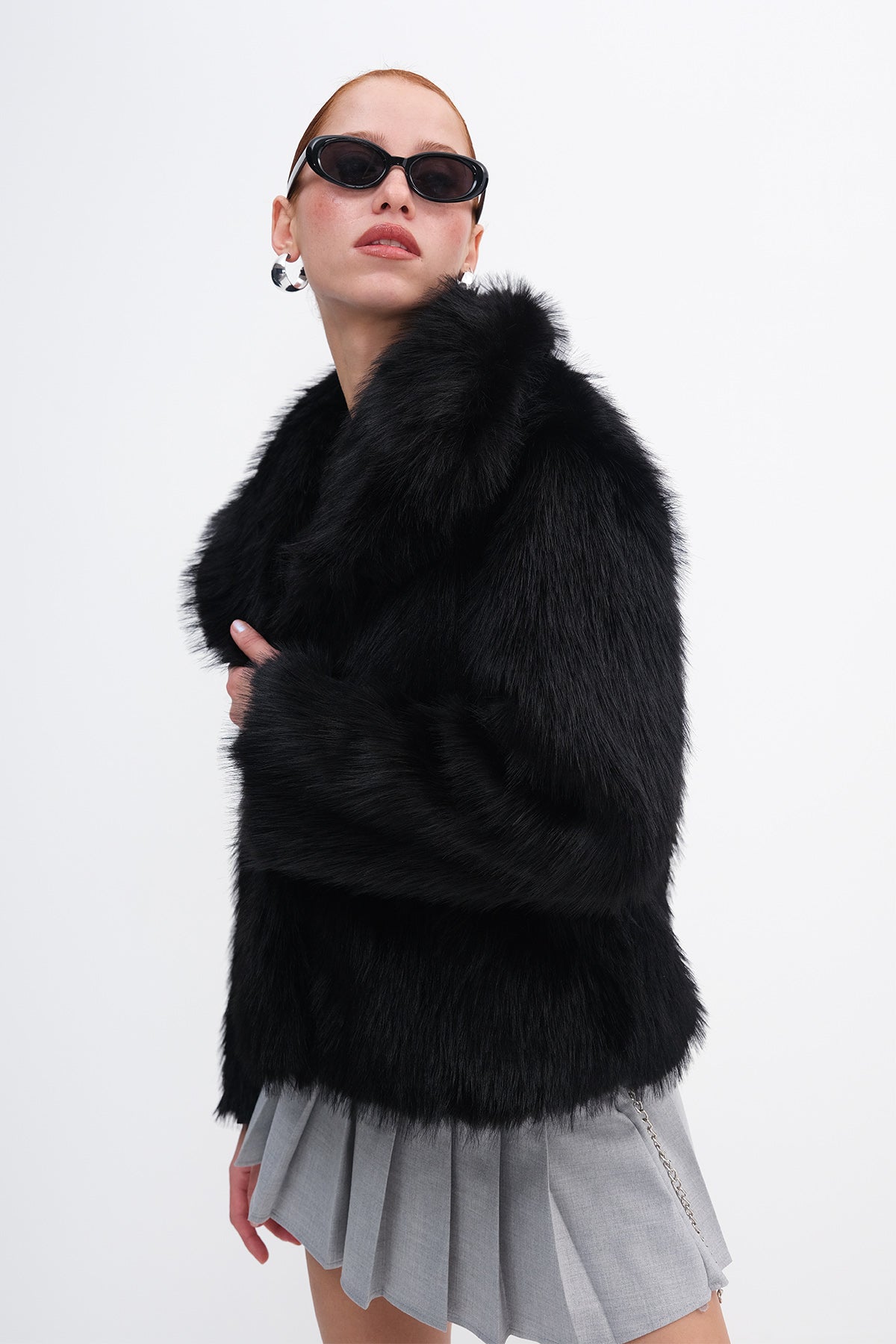 Black_Shawl-Collar-Faux-Fur-Coat-addax
