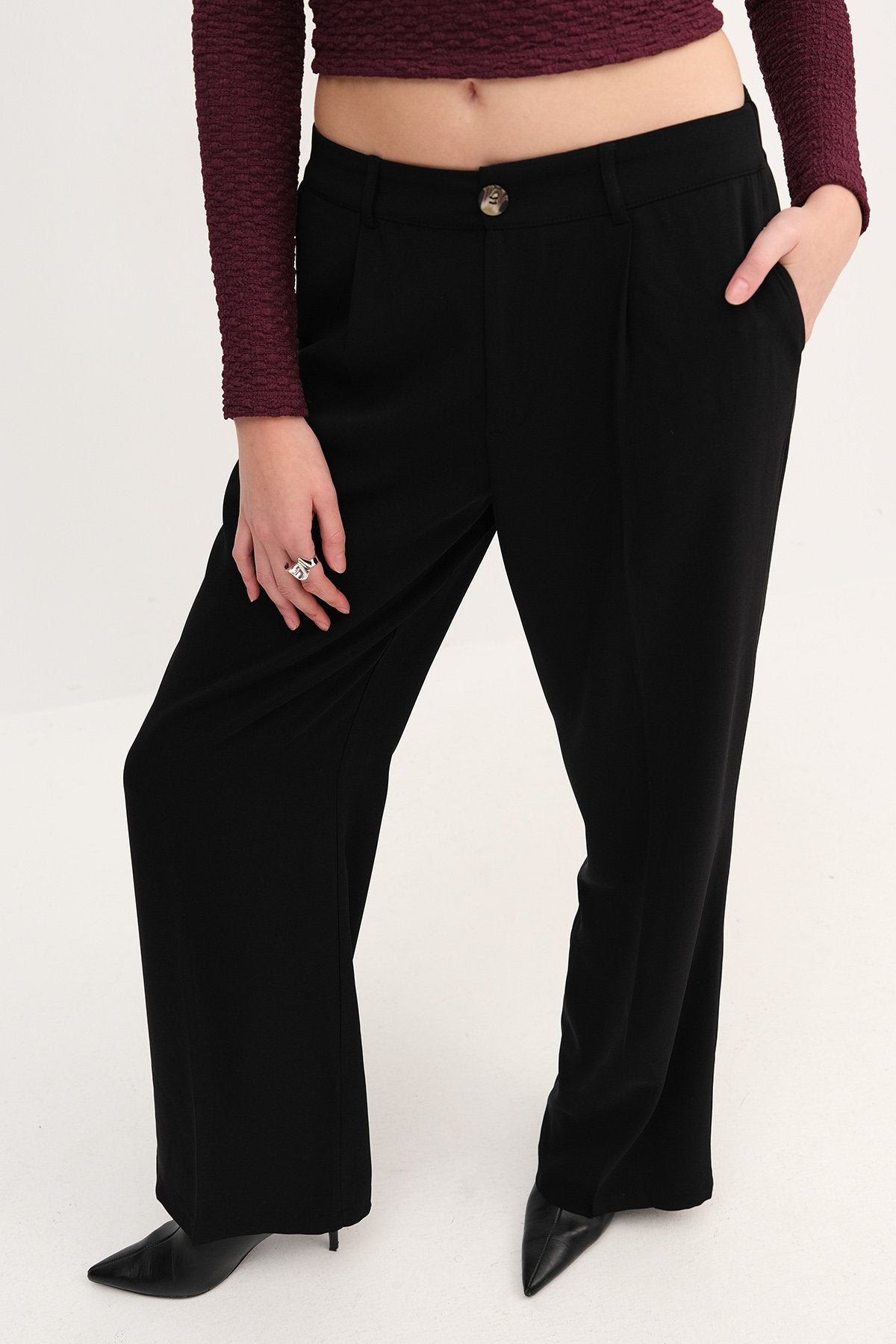 Black_Buttoned-Wide-Leg-Pants-addax