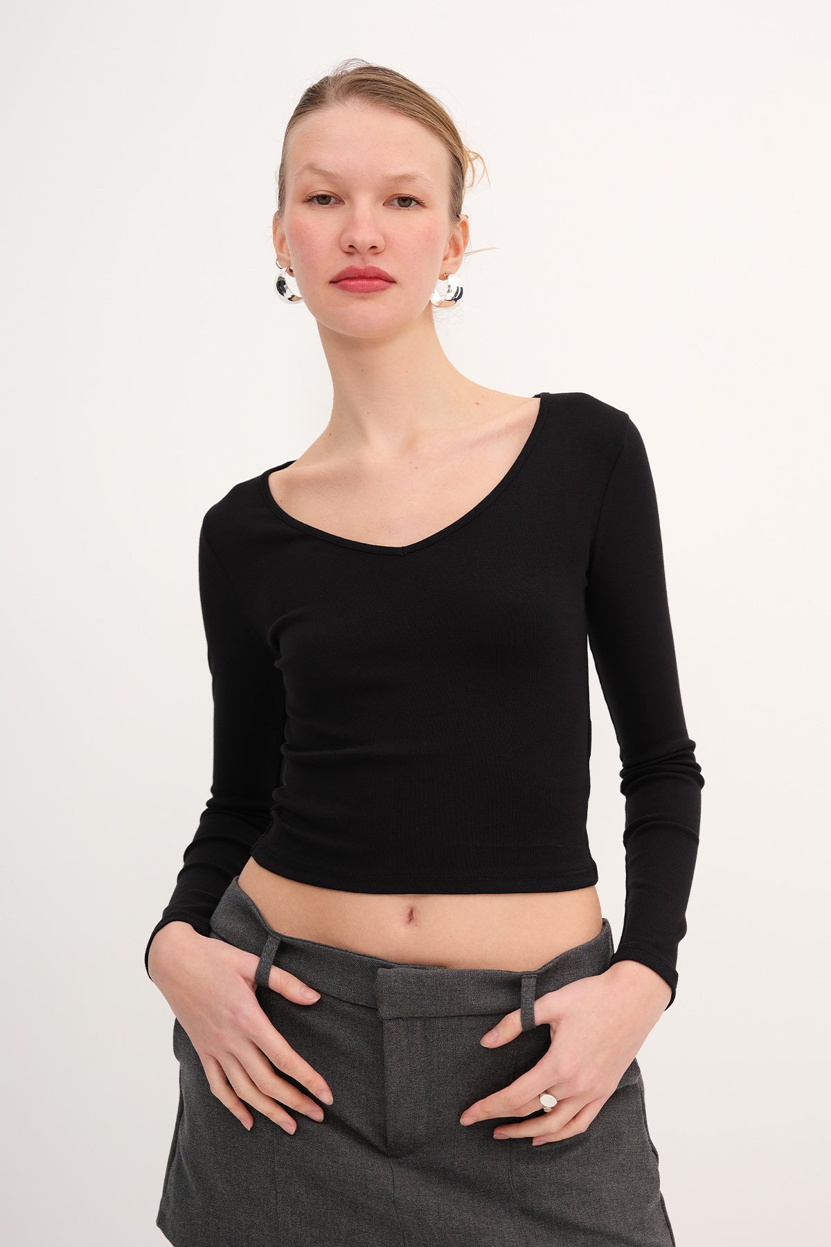Black_V-Neck-Long-Sleeve-Basic-Blouse-addax