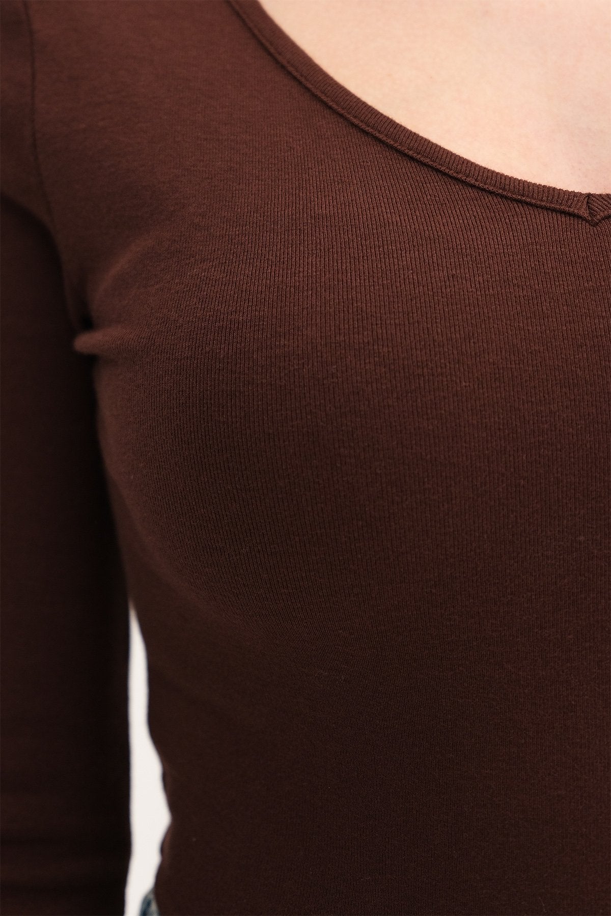 Bitter-Coffee_V-Neck-Long-Sleeve-Basic-Blouse-addax