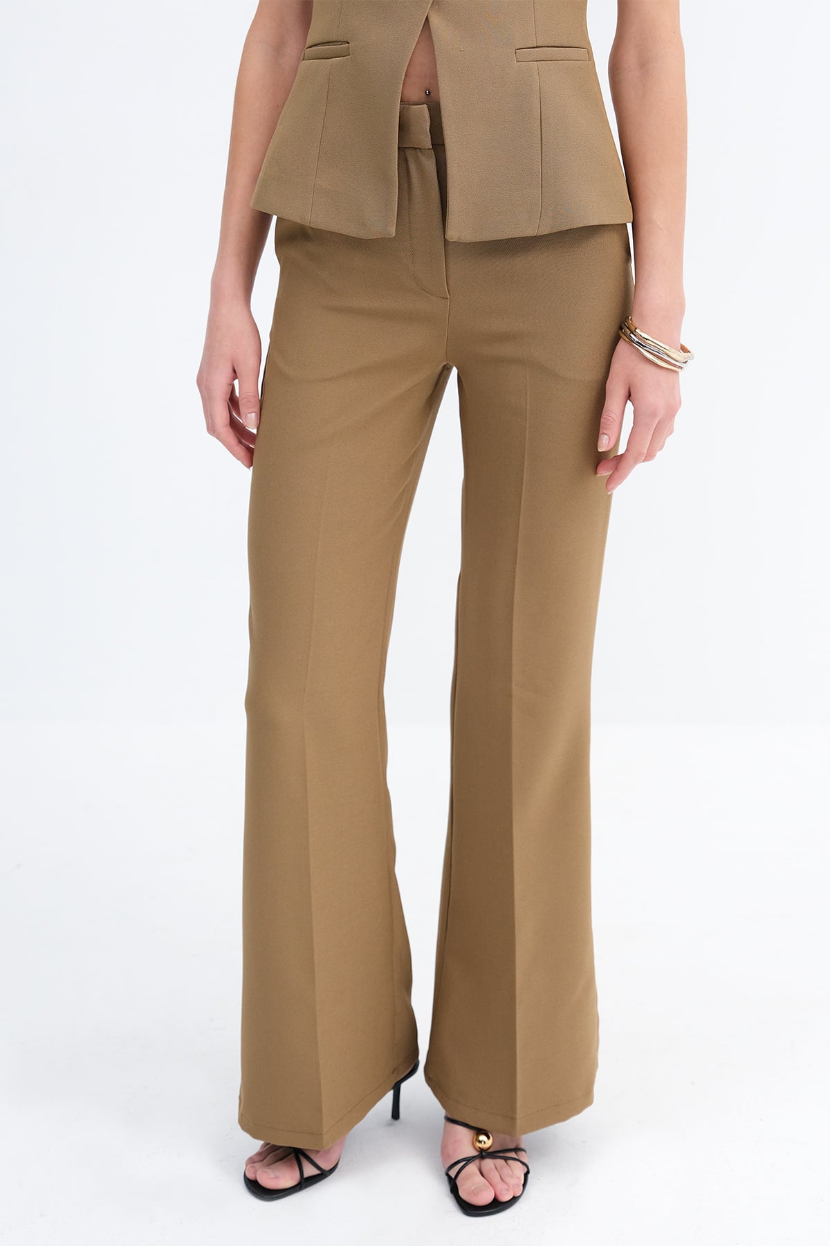 Khaki_Buttoned-Two-Piece-Set-with-Thin-Straps-addax