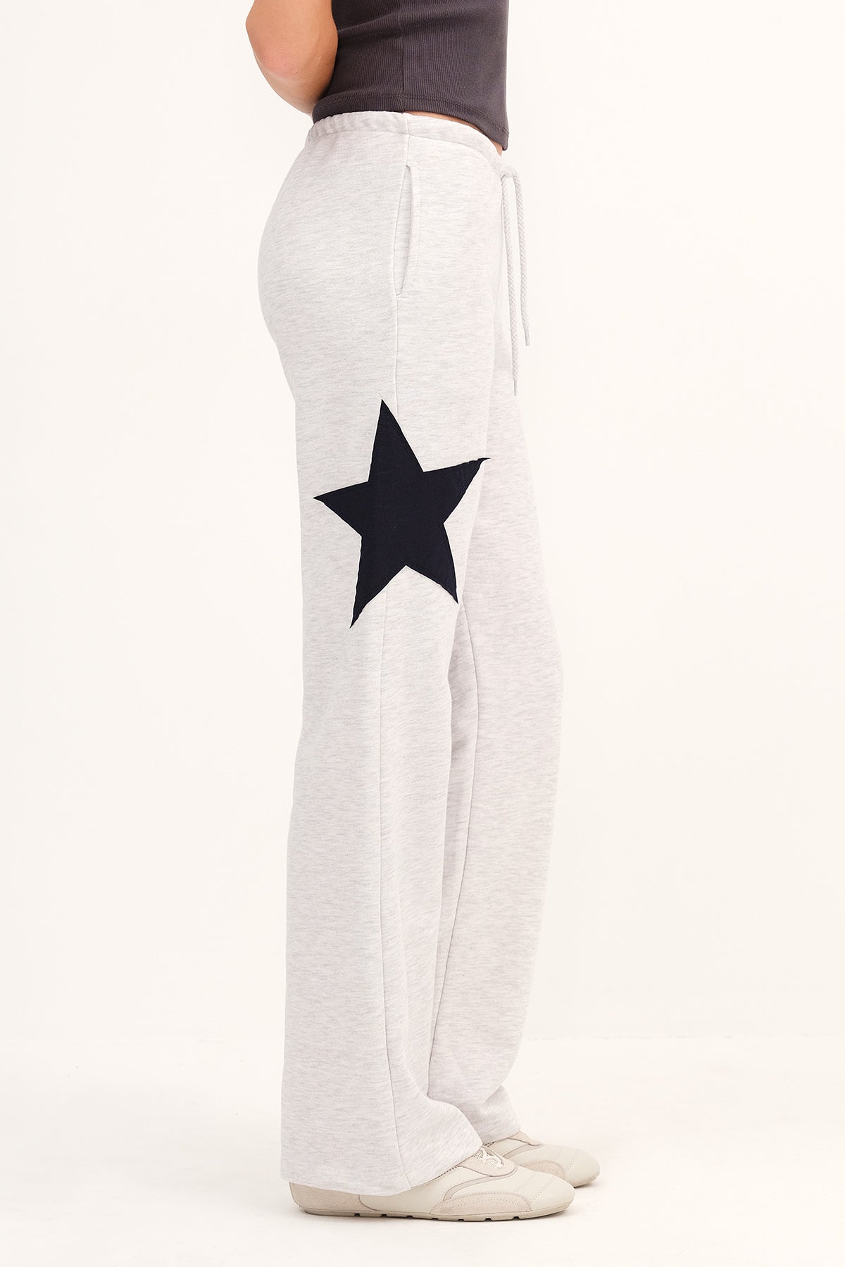 Snow-Melange_Star-Pattern-Sweatpants-addax