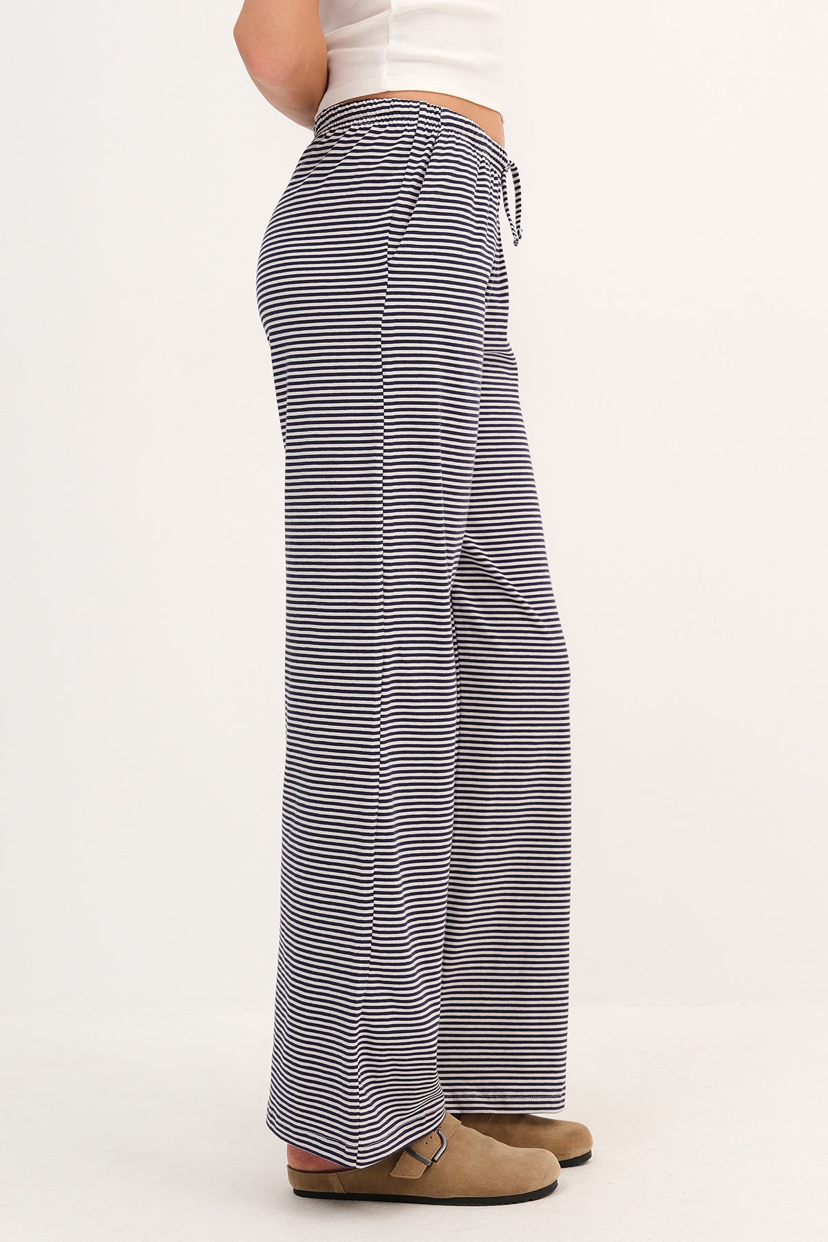Night-Blue---Ecru_Striped-Wide-Leg-Joggers-addax