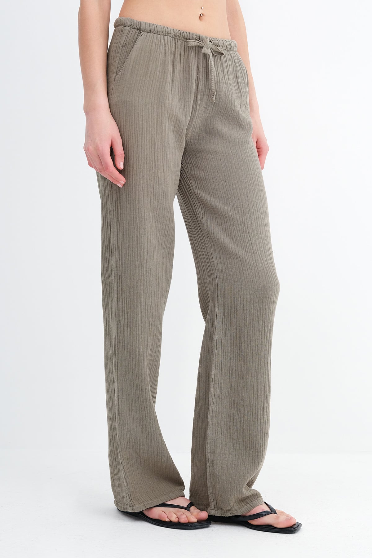 Oil-Green_Waist-Tie-Pants-addax