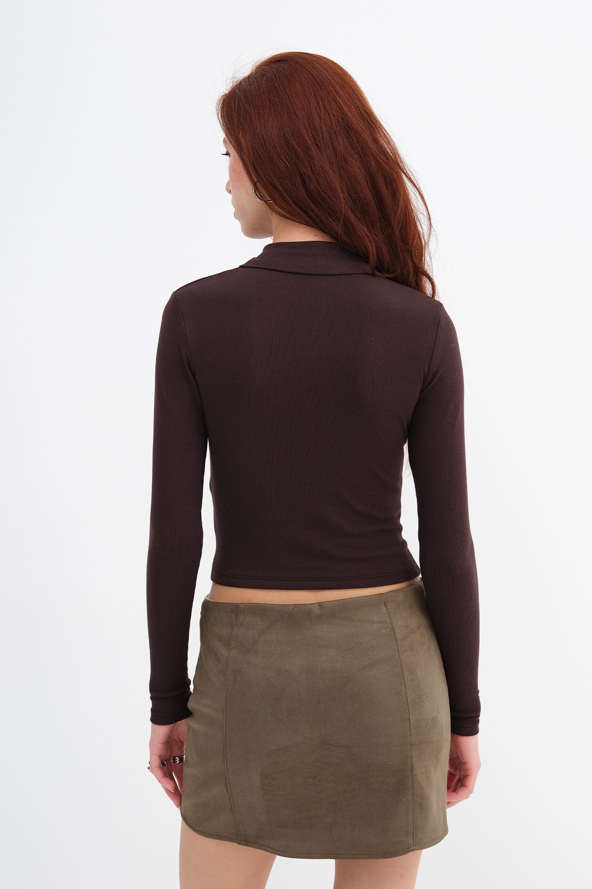 Bitter-Coffee_Polo-Collar-Buttoned-Cardigan-addax