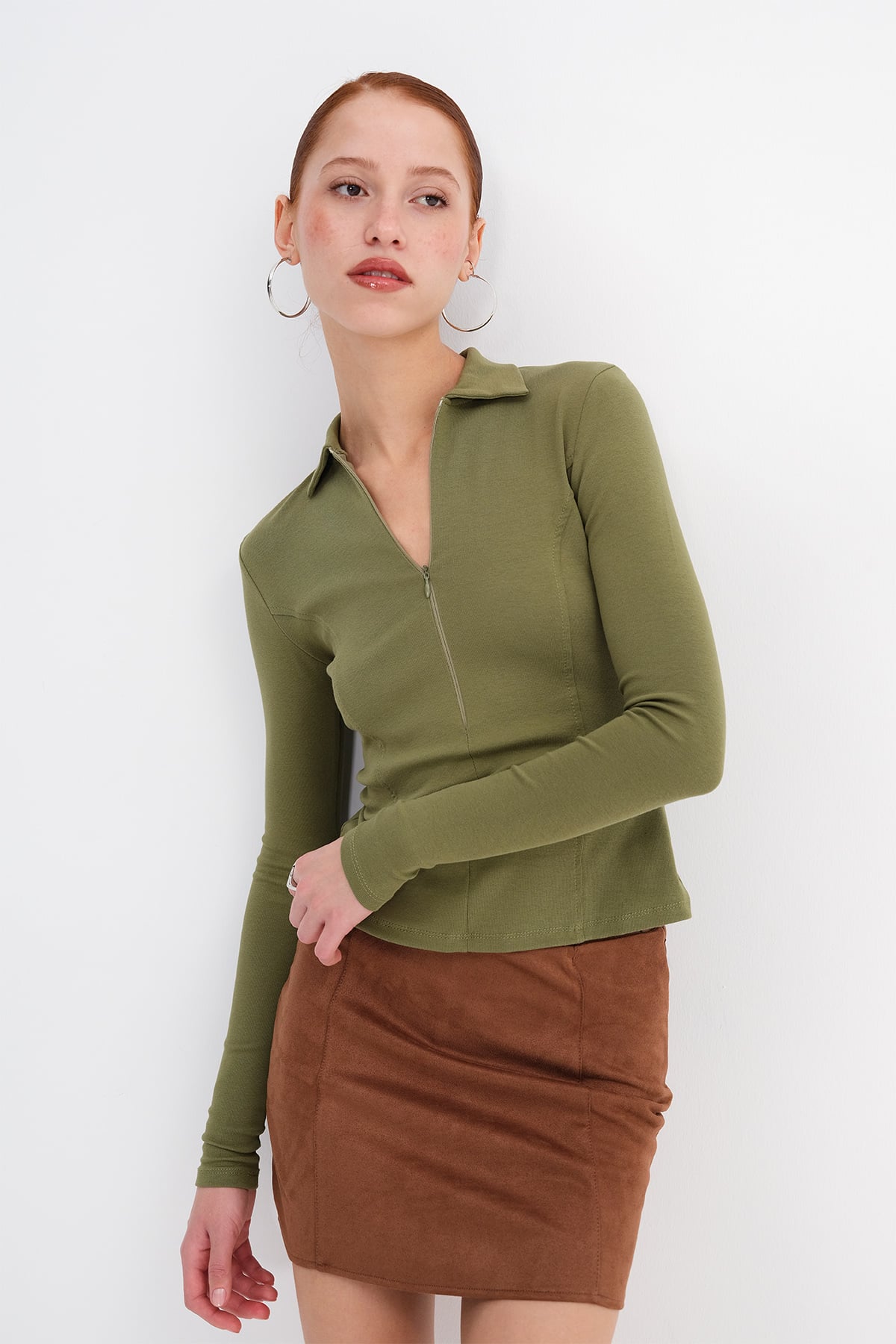 Matcha_Zip-Up-Polo-Neck-Blouse-addax