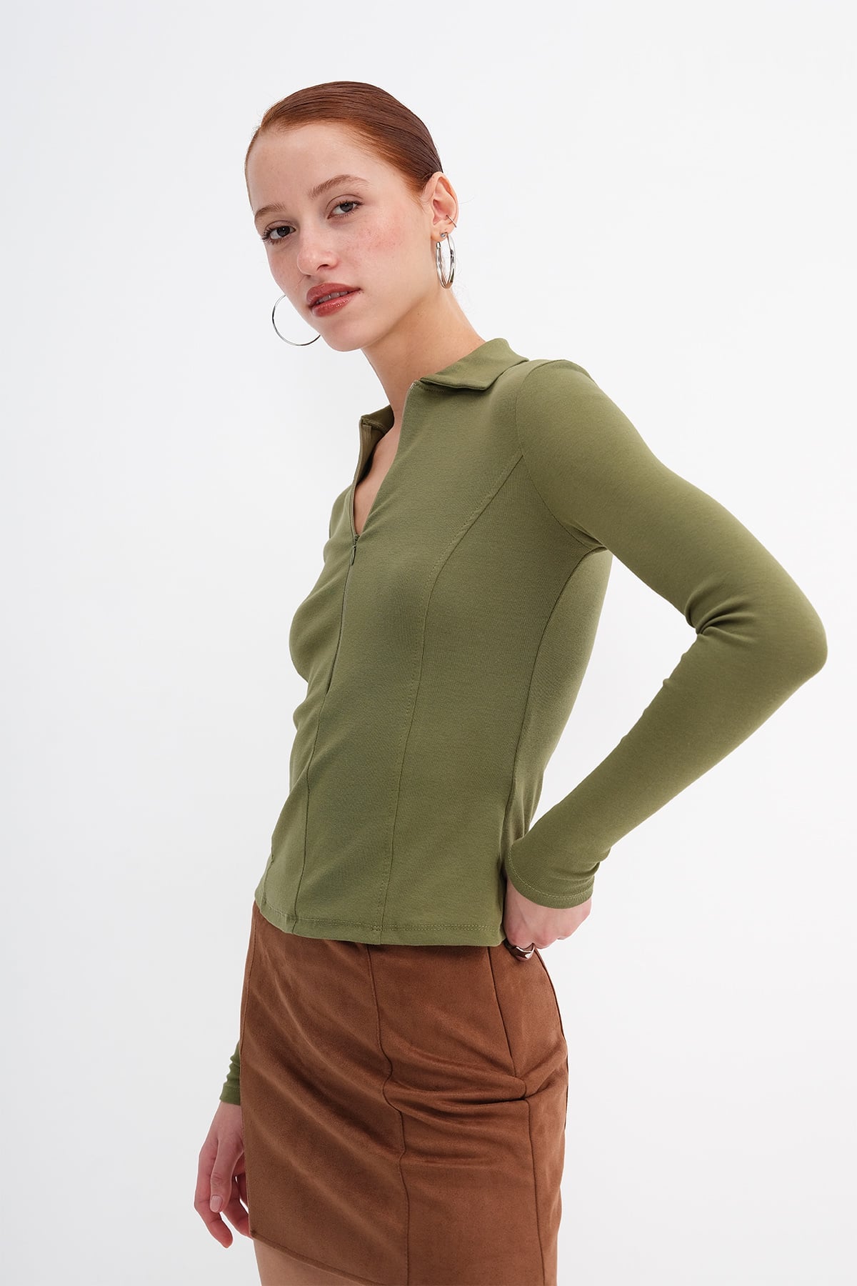Matcha_Zip-Up-Polo-Neck-Blouse-addax