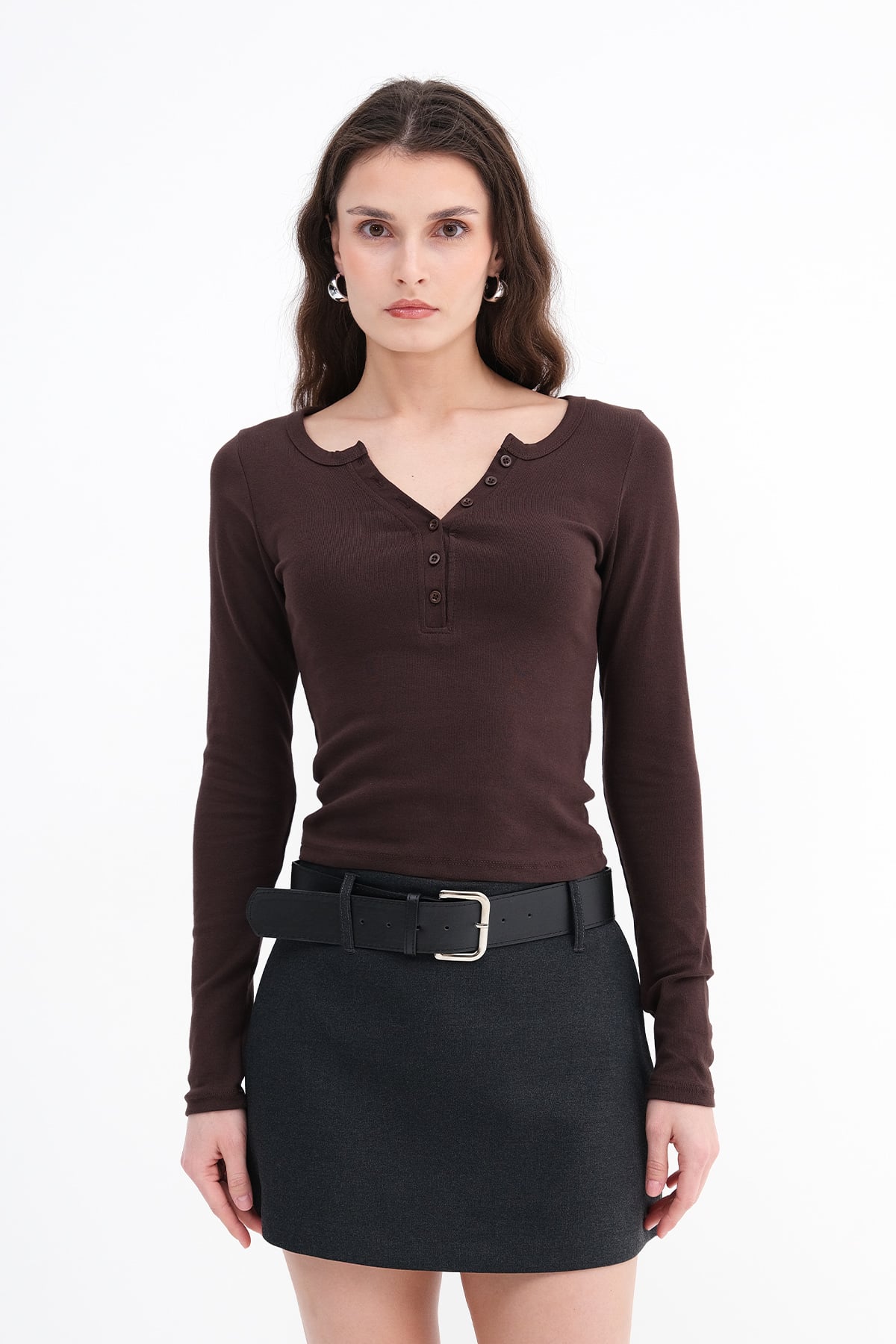 Bitter-Coffee_Buttoned-Collar-Blouse-addax