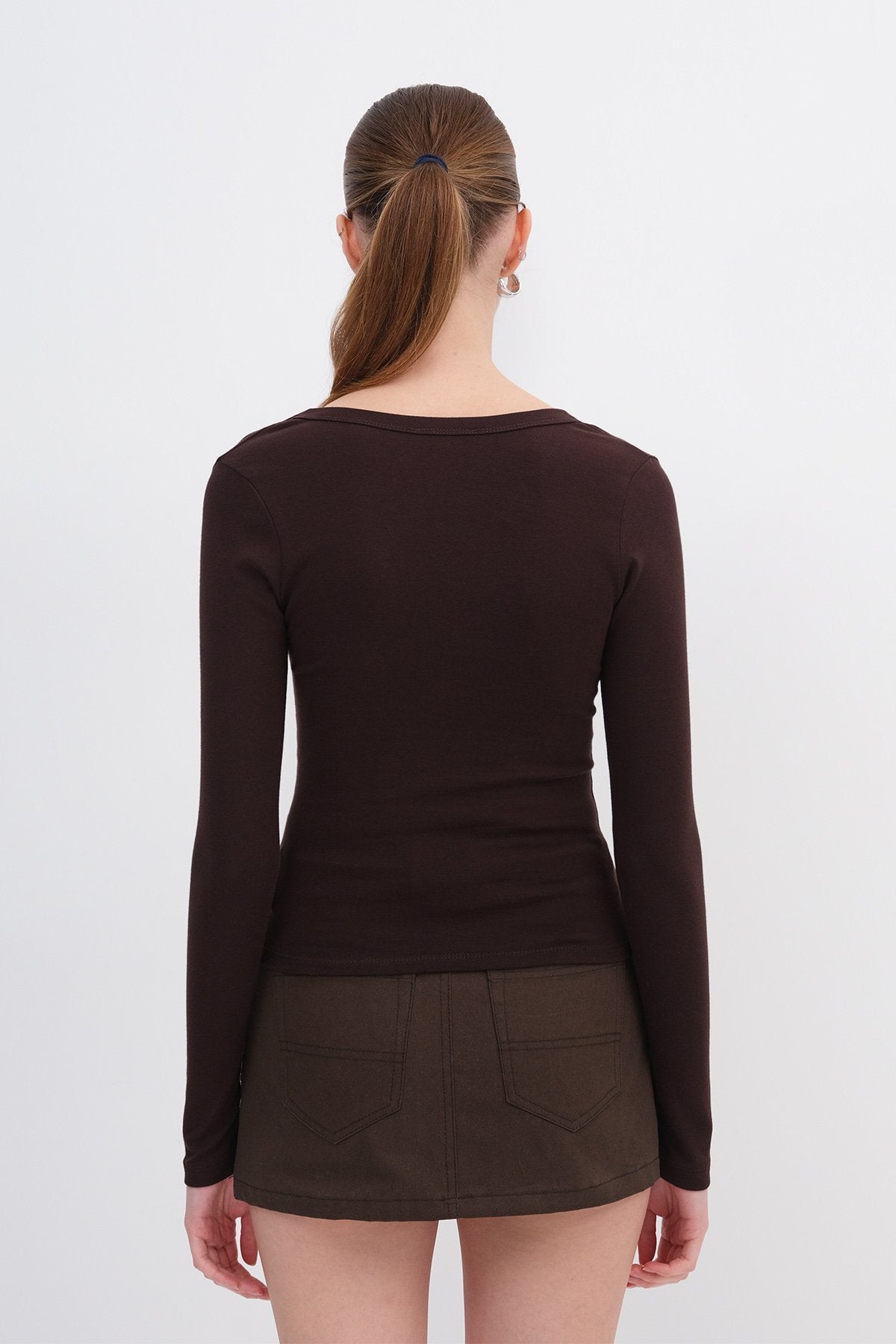 Bitter-Coffee_V-Neck-Basic-Blouse-addax