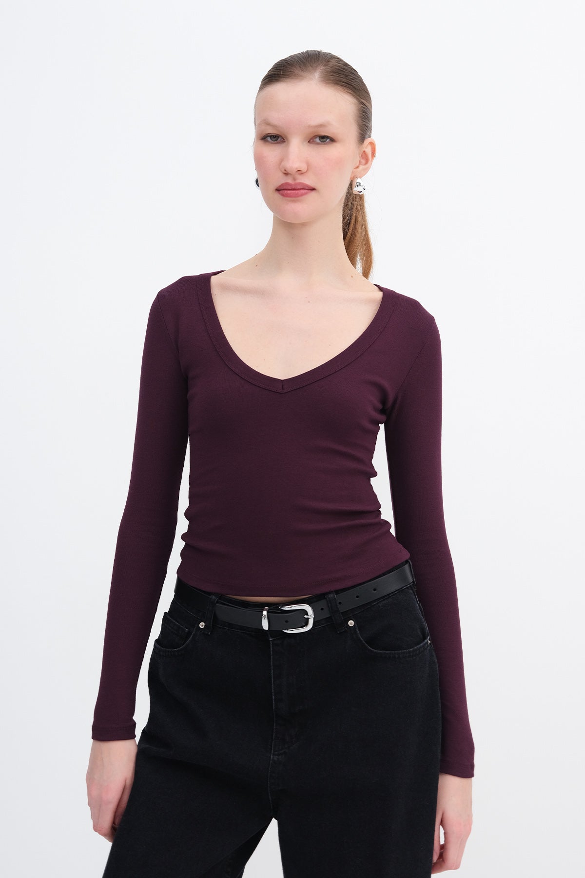 Gardenia_V-Neck-Basic-Blouse-addax