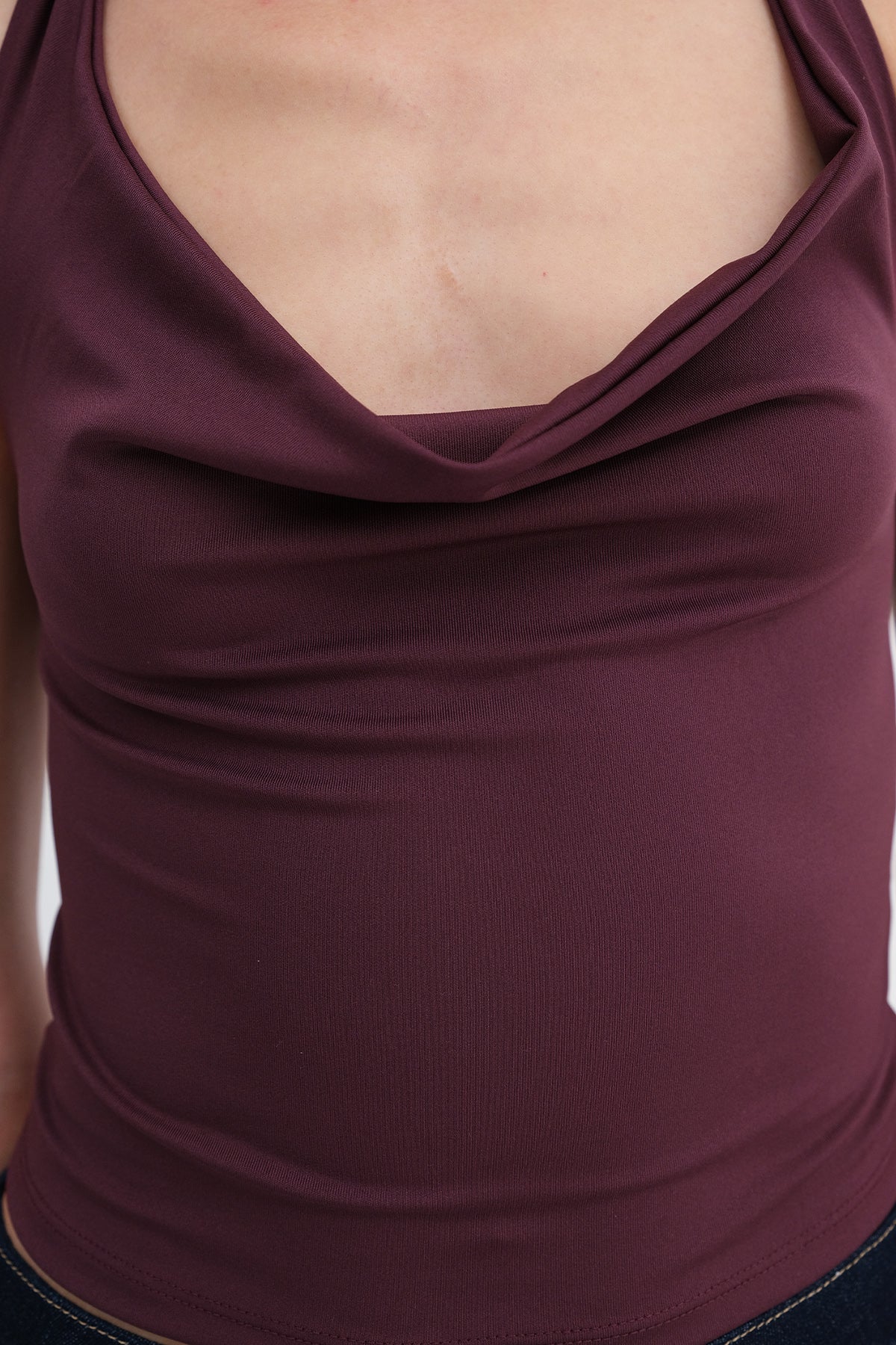 Violet_Halter-Neck-Blouse-addax