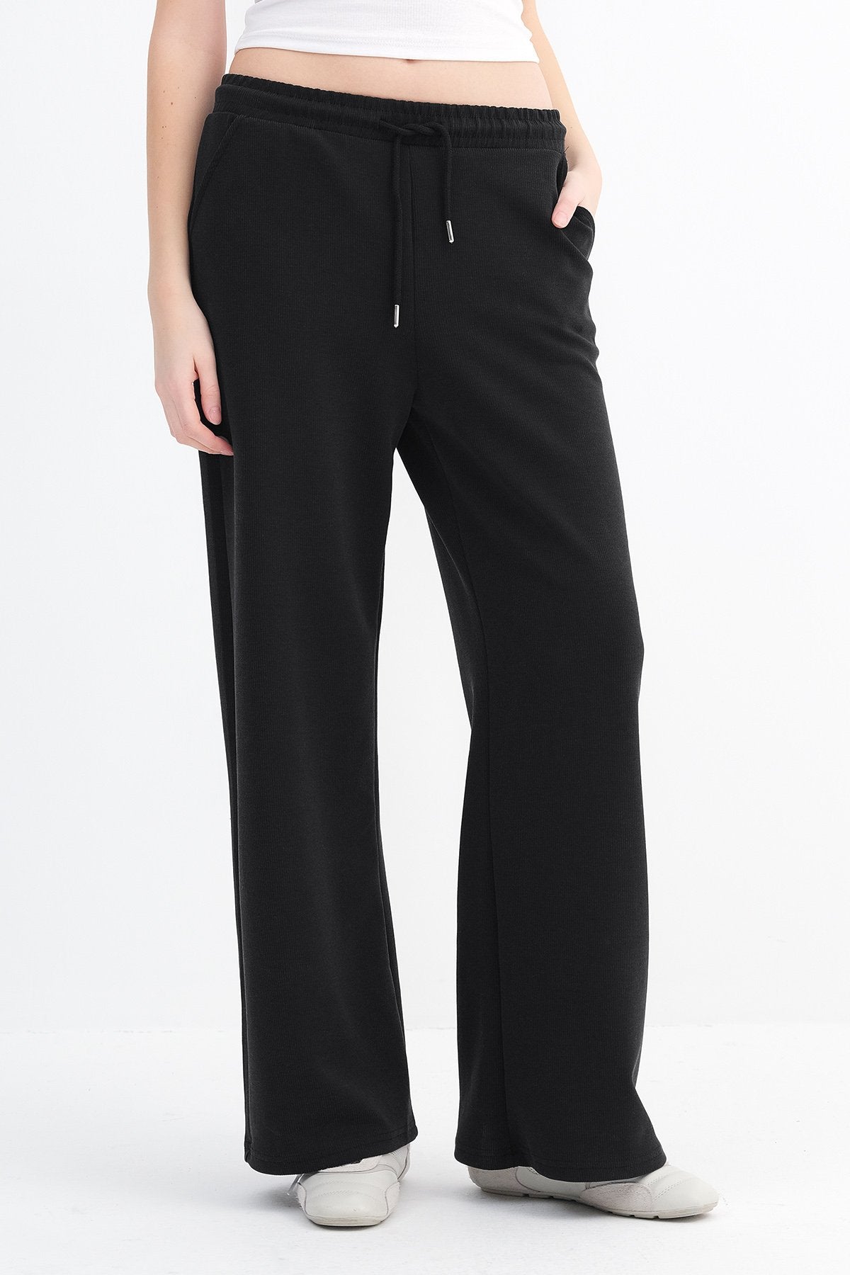 Black_Wide-Leg-Modal-Sweatpants-addax