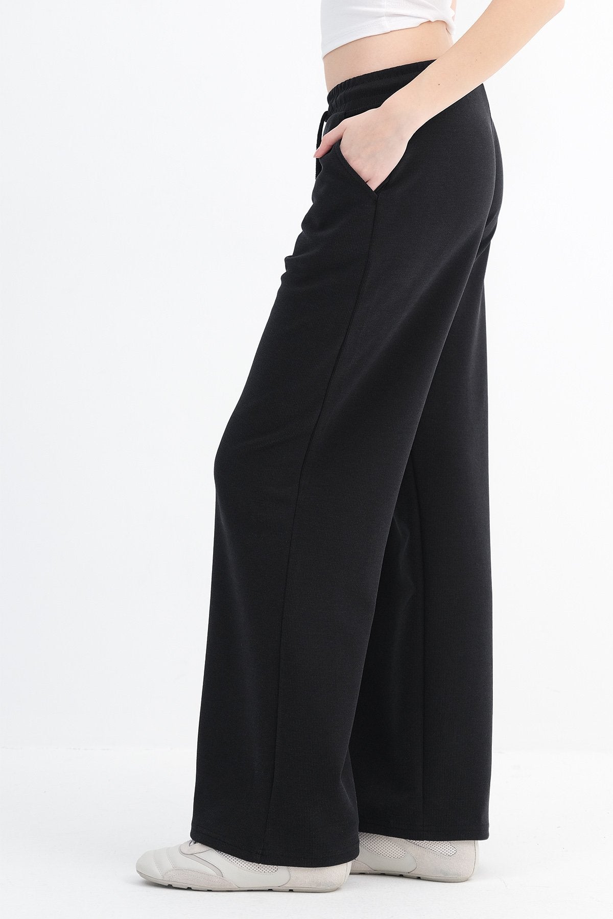 Black_Wide-Leg-Modal-Sweatpants-addax