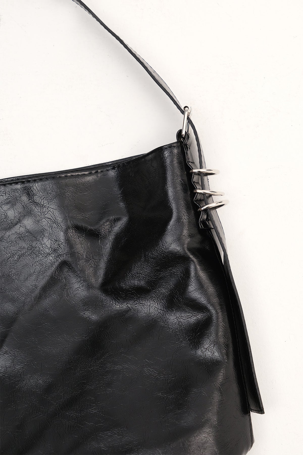 Black_Patent-Shoulder-Bag-addax