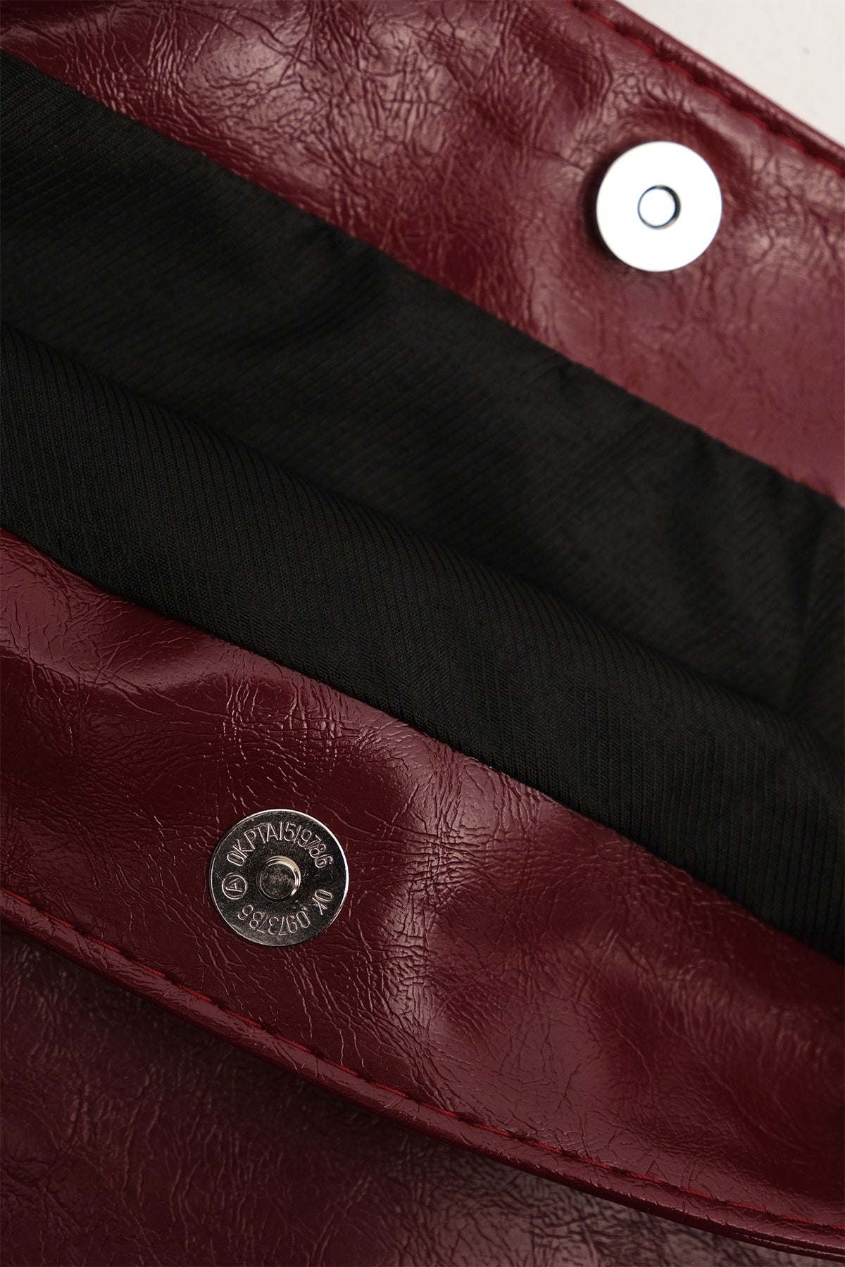 Burgundy_Patent-Shoulder-Bag-addax