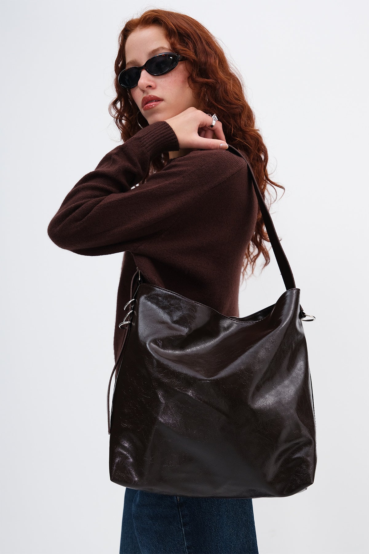 Bitter-Coffee_Patent-Shoulder-Bag-addax