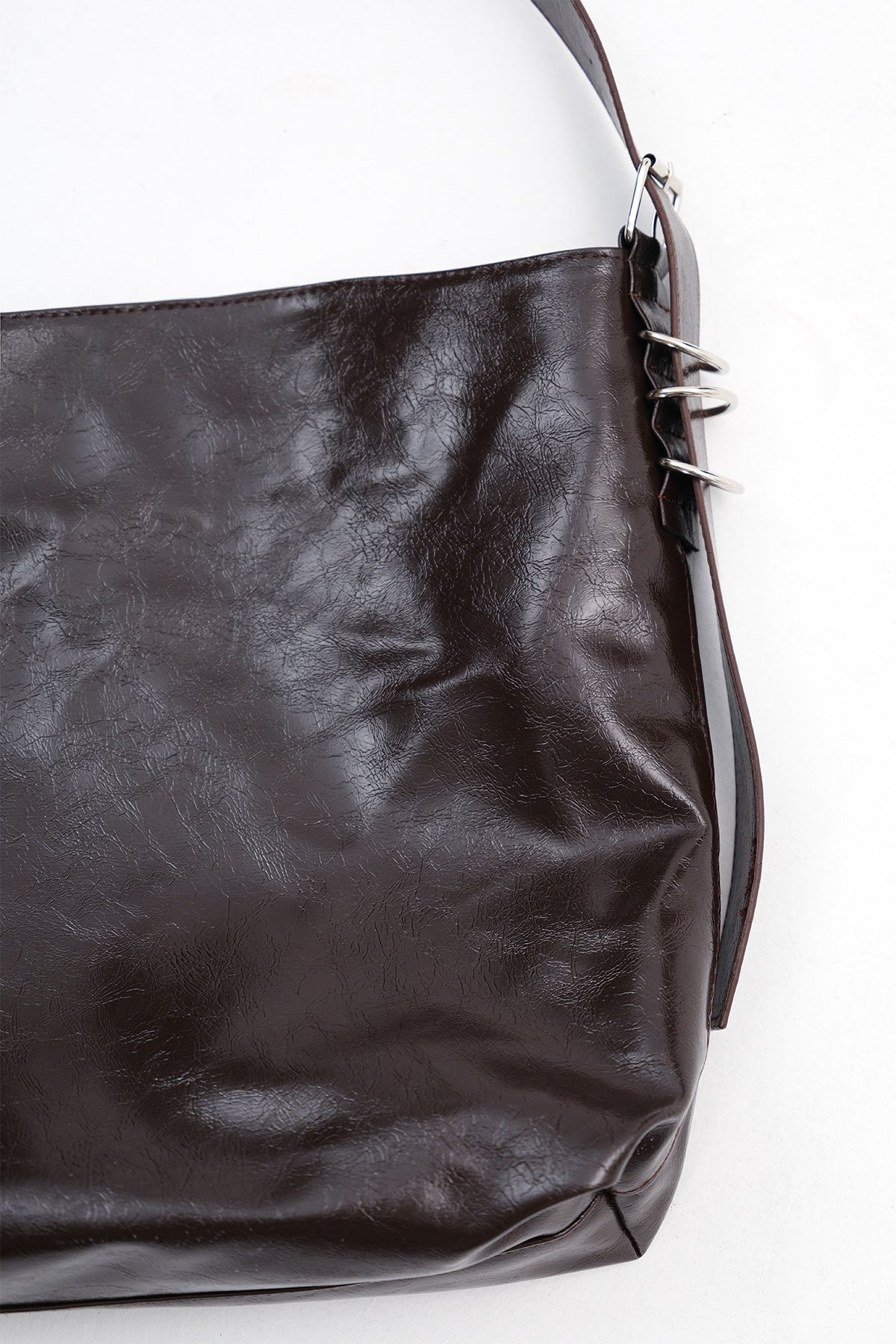 Bitter-Coffee_Patent-Shoulder-Bag-addax