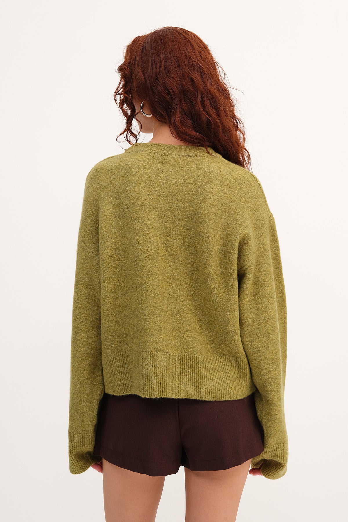 Olive_Crew-Neck-Knit-Jumper-addax