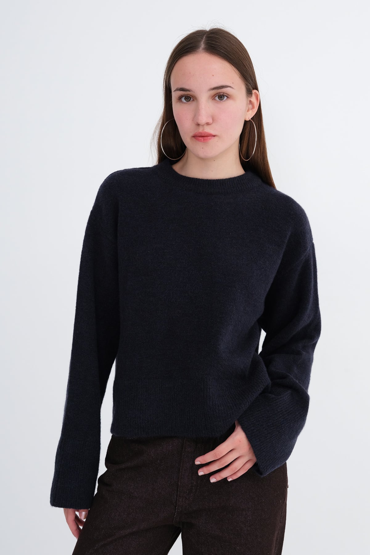 Ocean_Crew-Neck-Knit-Jumper-addax
