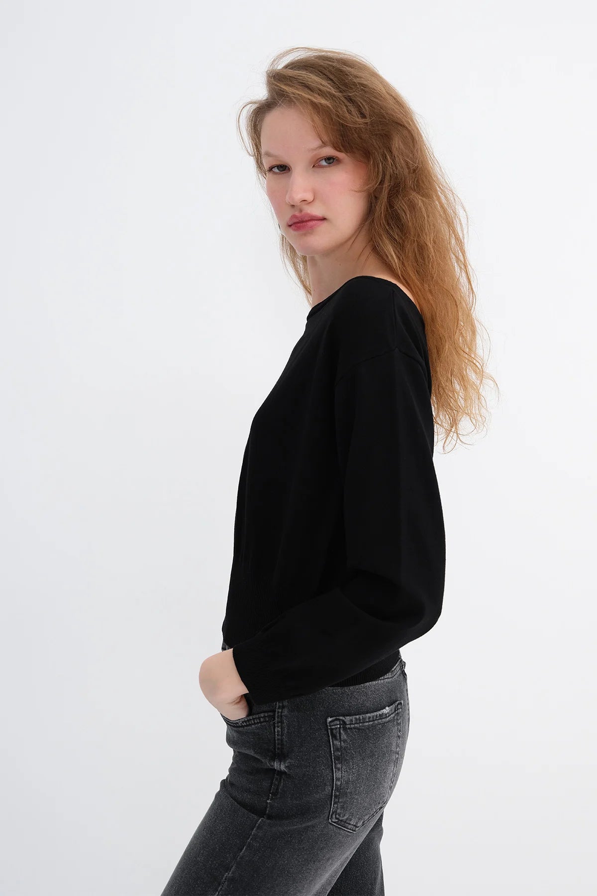 Black_Boat-Neck-Knit-Sweater-addax