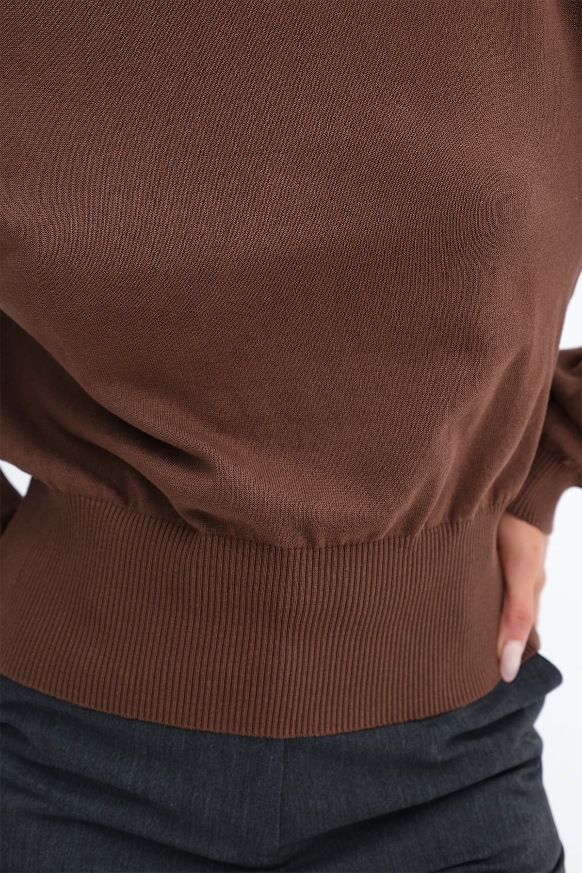 Brown_Boat-Neck-Knit-Sweater-addax